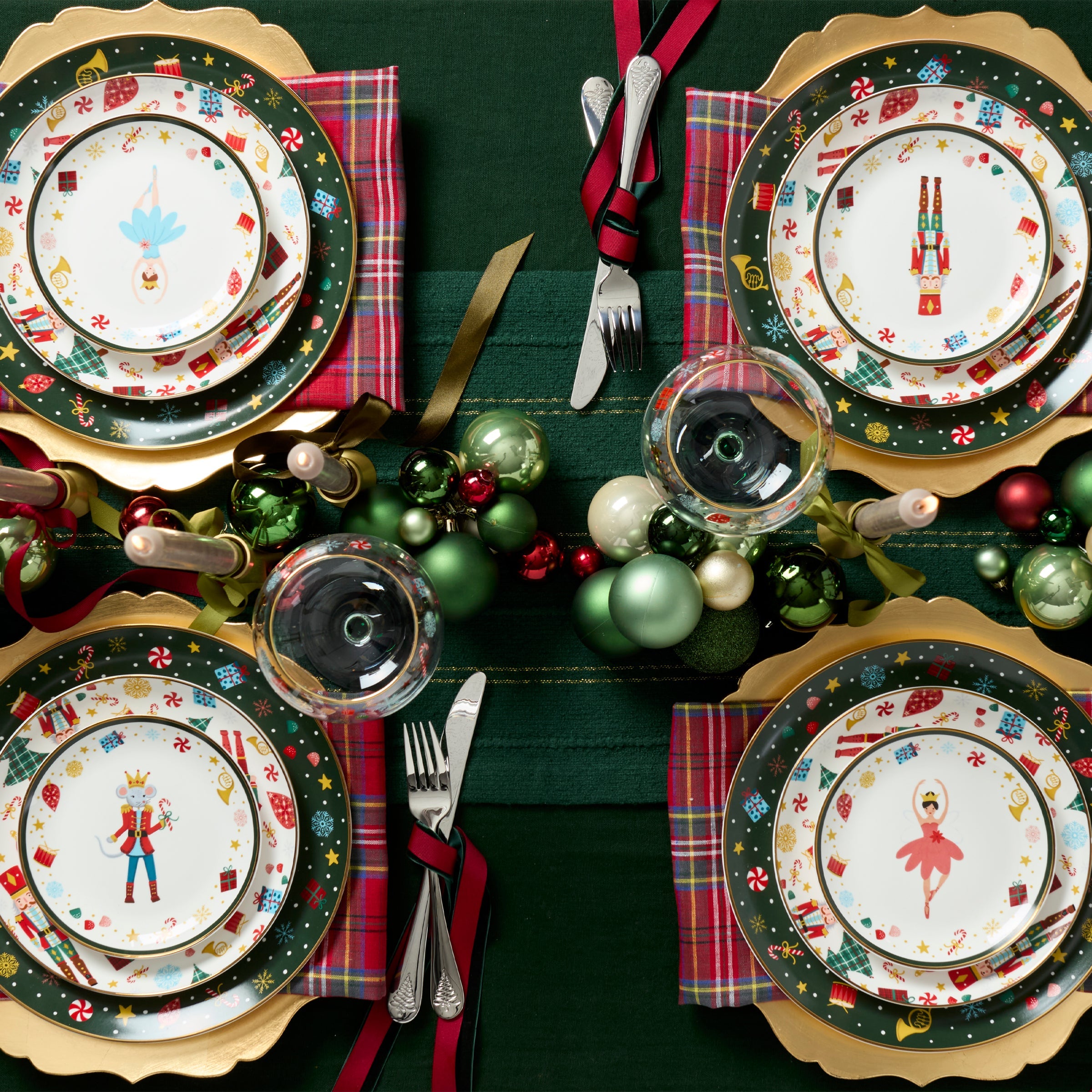 Nutcracker Ballet 12 Piece Dinnerware Set - Image 4