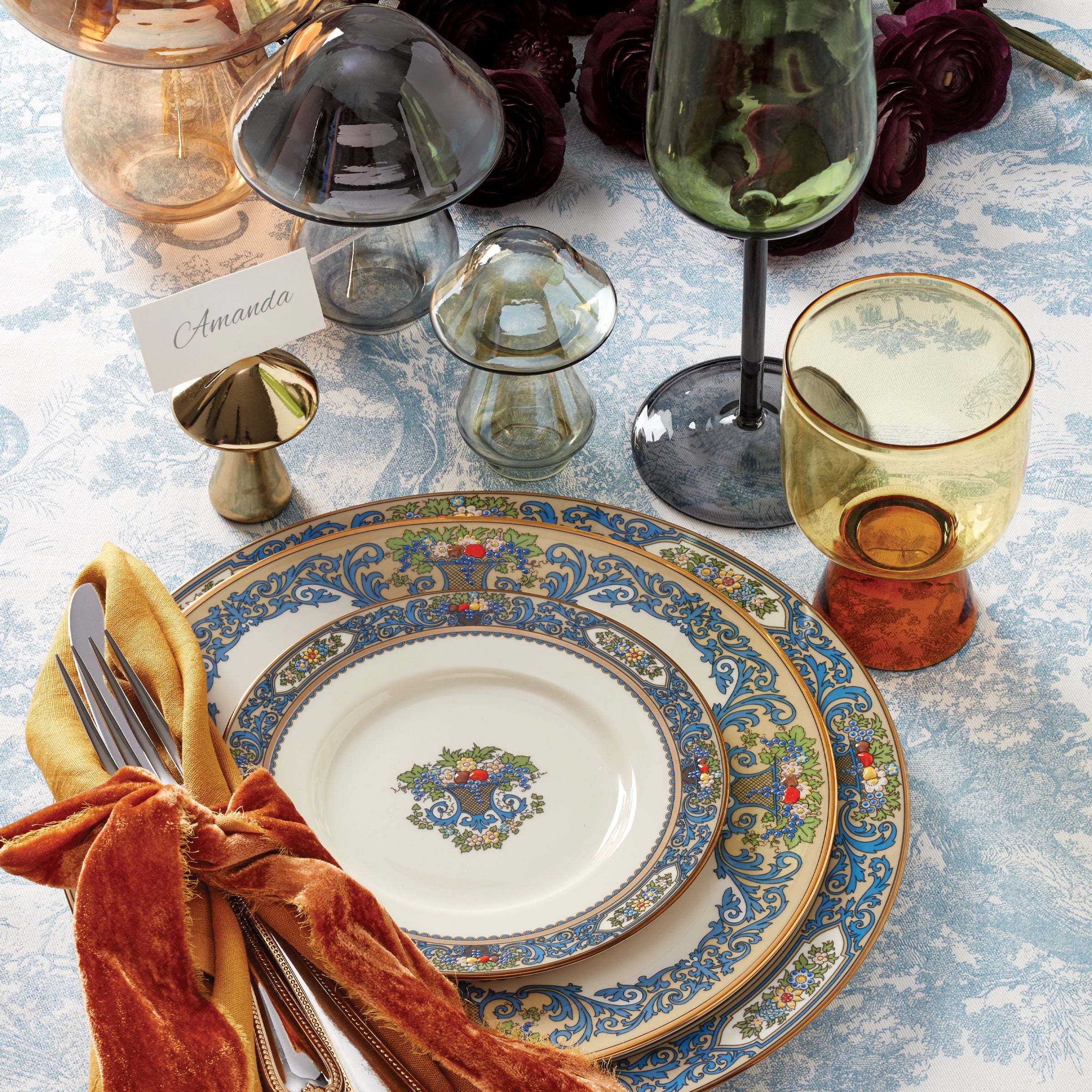 Alternative view of Vintage Jewel Gold 5 Piece Place Setting