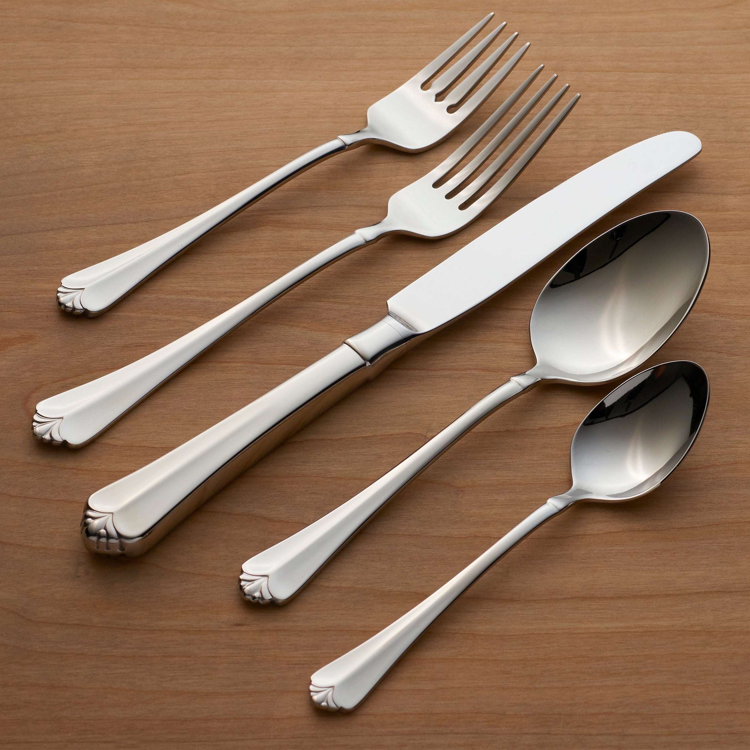 Juilliard 53 Piece Flatware Set - Image 3