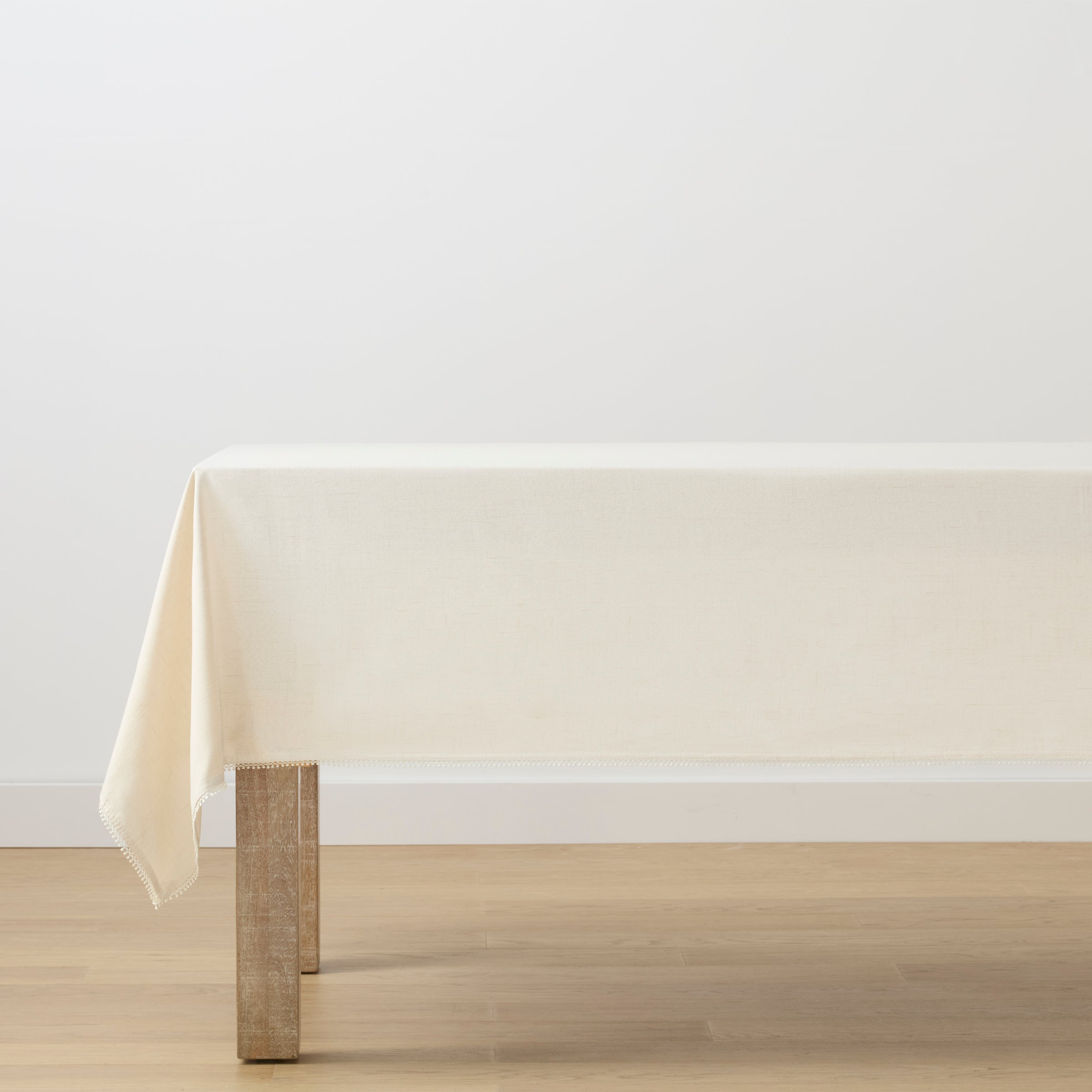 French Perle Natural 60X84 Tablecloth