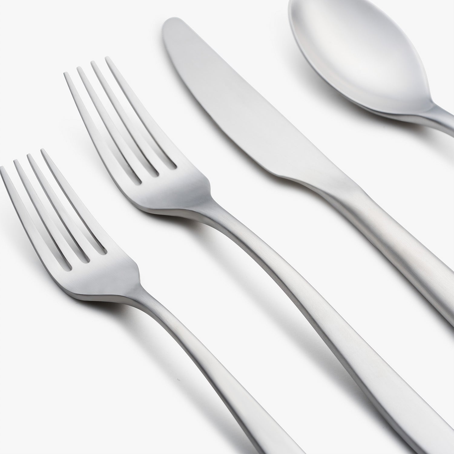 Averie Satin 20 Piece Flatware Set - Image 4