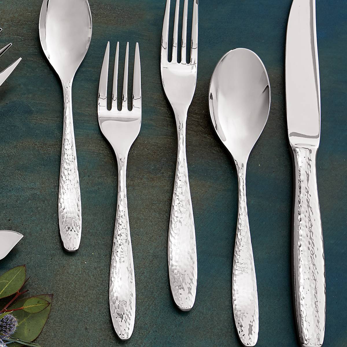 Alternative view of Palmer 65 Piece Flatware Set