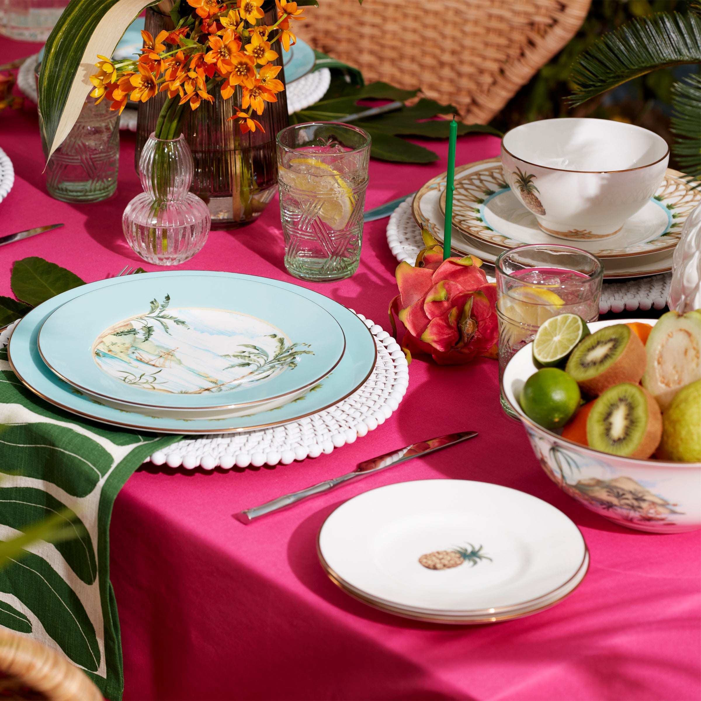 Alternative view of British Colonial Tradewind Dinner Plate