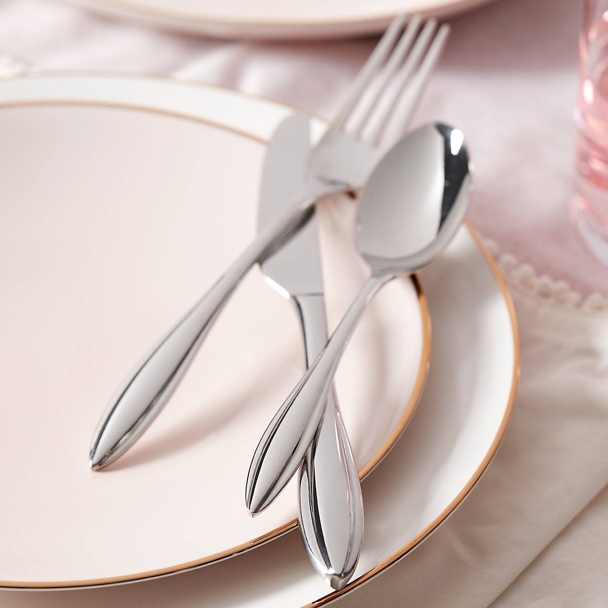 Sculpt 65 Piece Flatware Set - Image 4