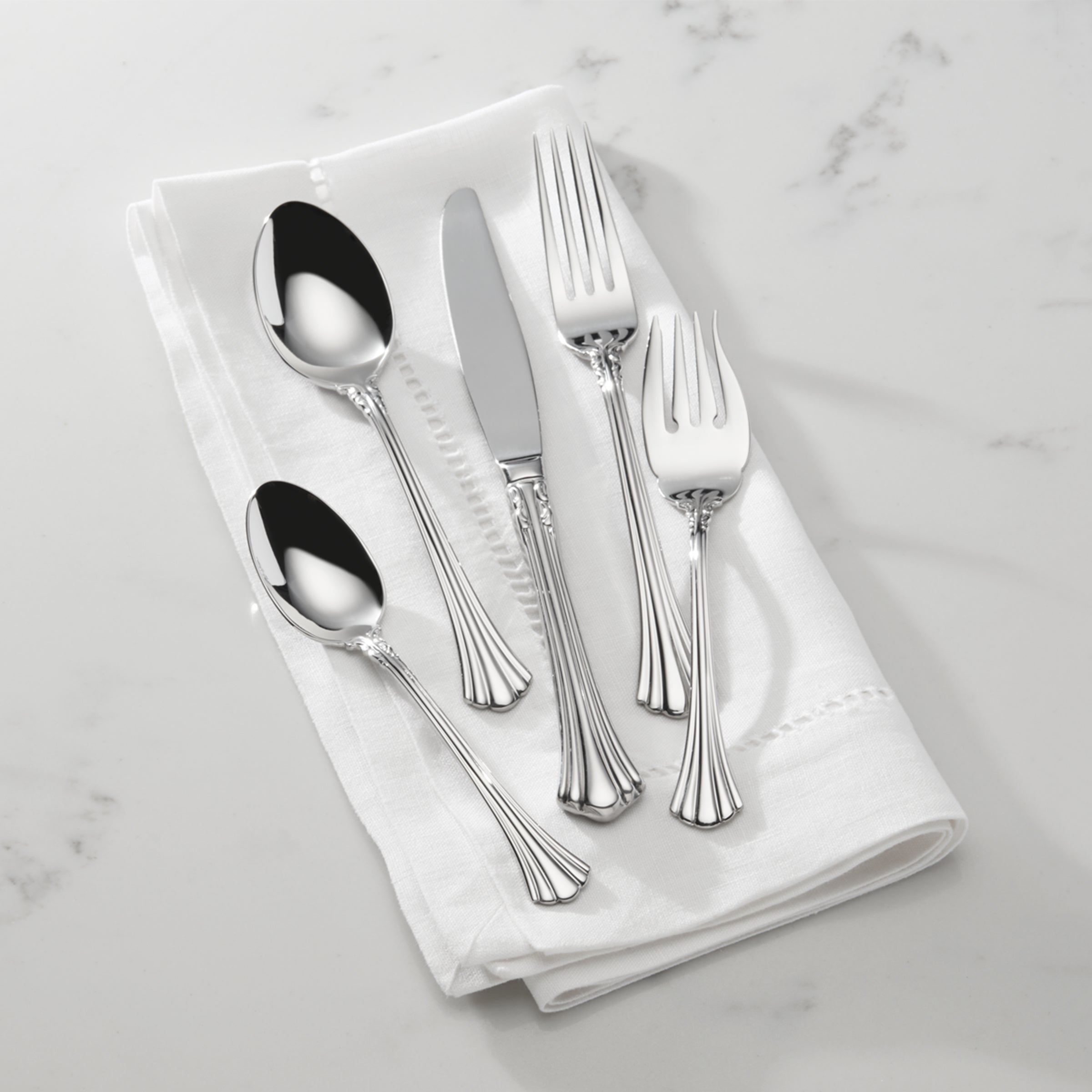 Alternative view of 1800 5 Piece Place Setting