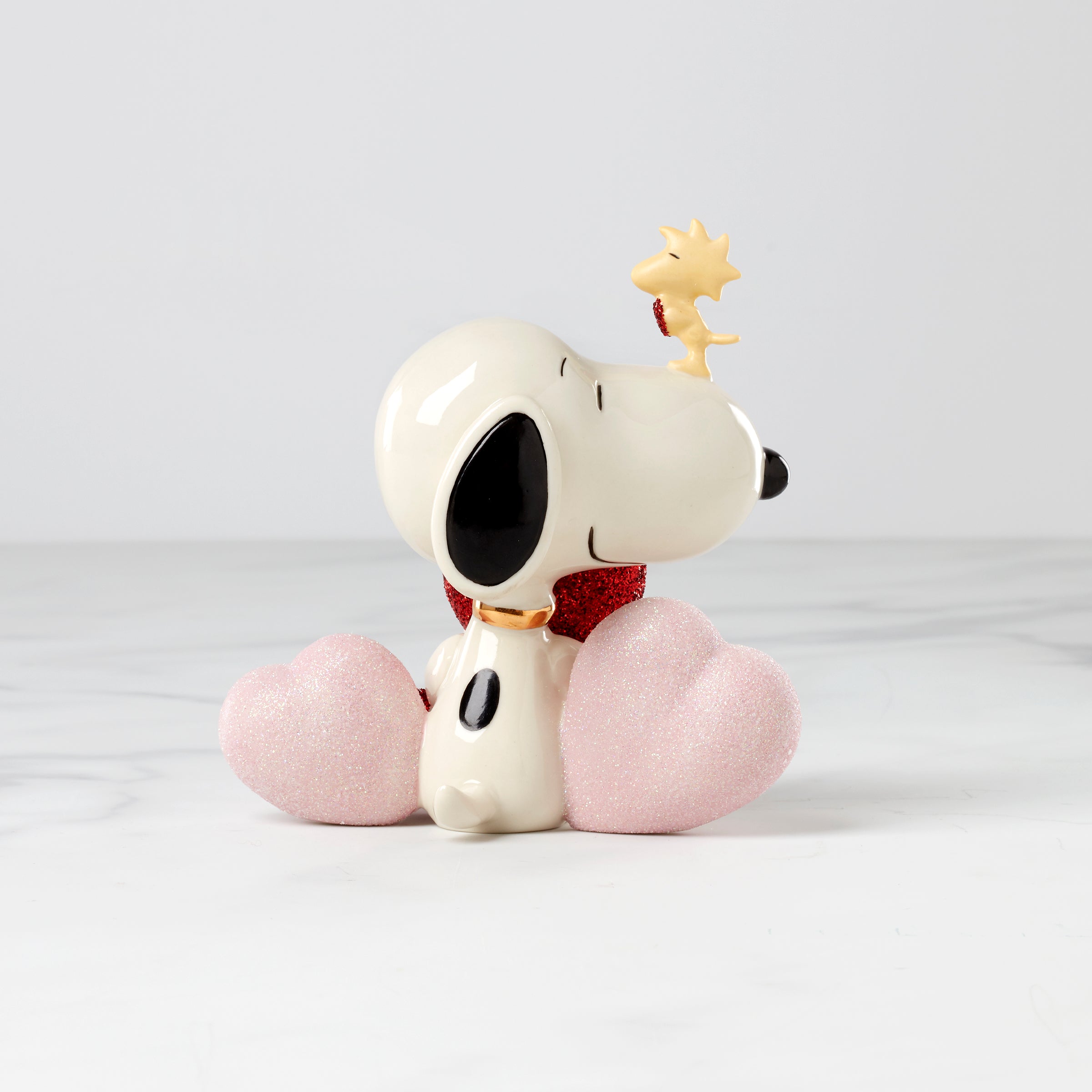 Alternative view of Snoopy Love Figurine