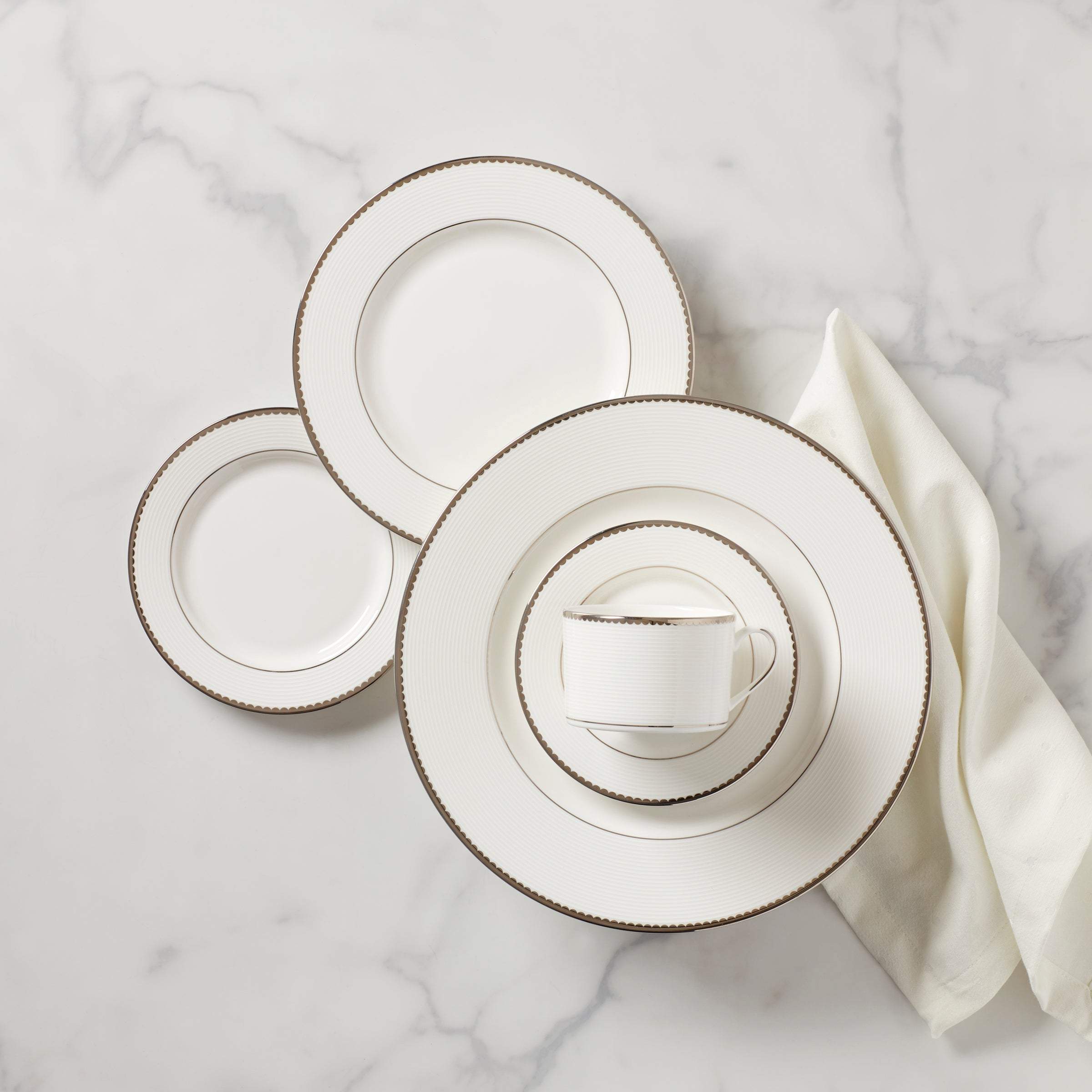 Sugar Pointe 5 Piece Place Setting
