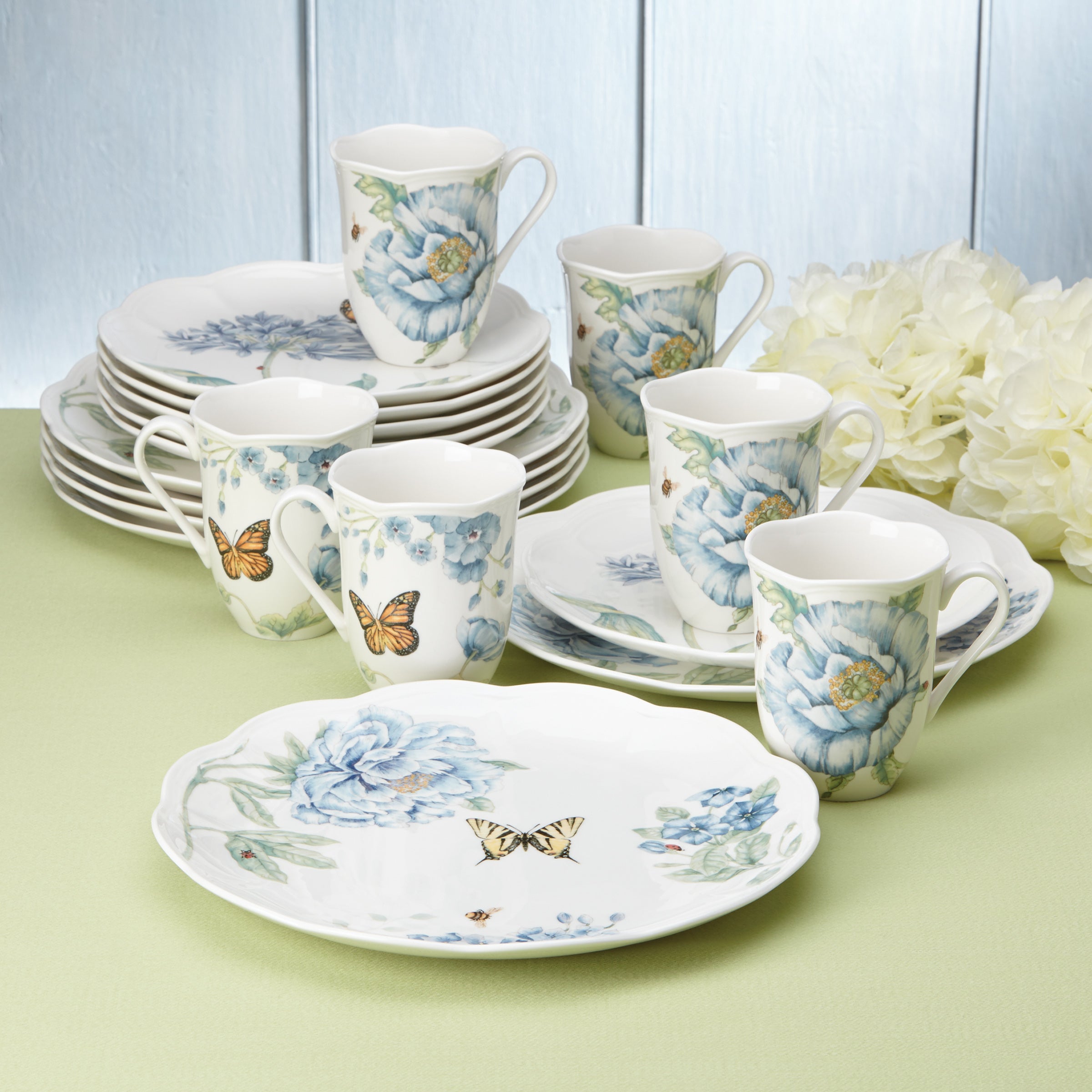 Butterfly Meadow Blue 18 Piece Dinnerware Set