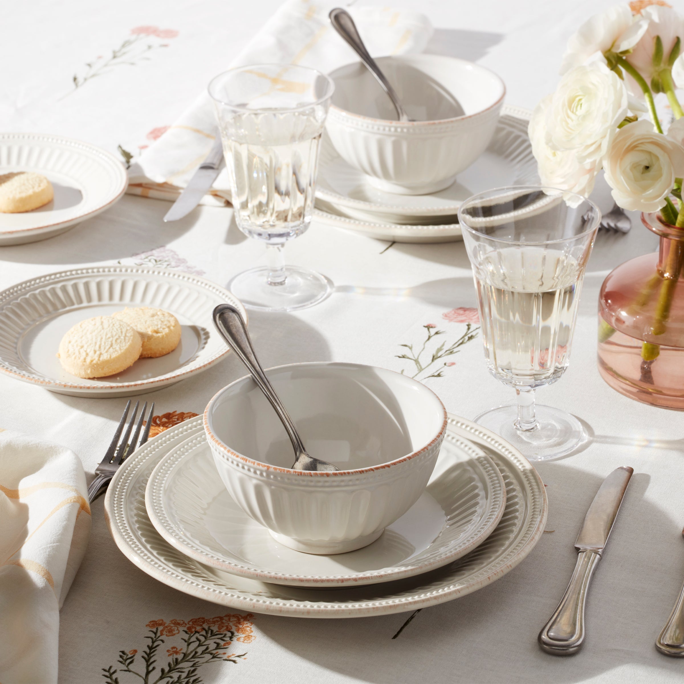 Alternative view of French Perle Groove White 4 Piece Place Setting