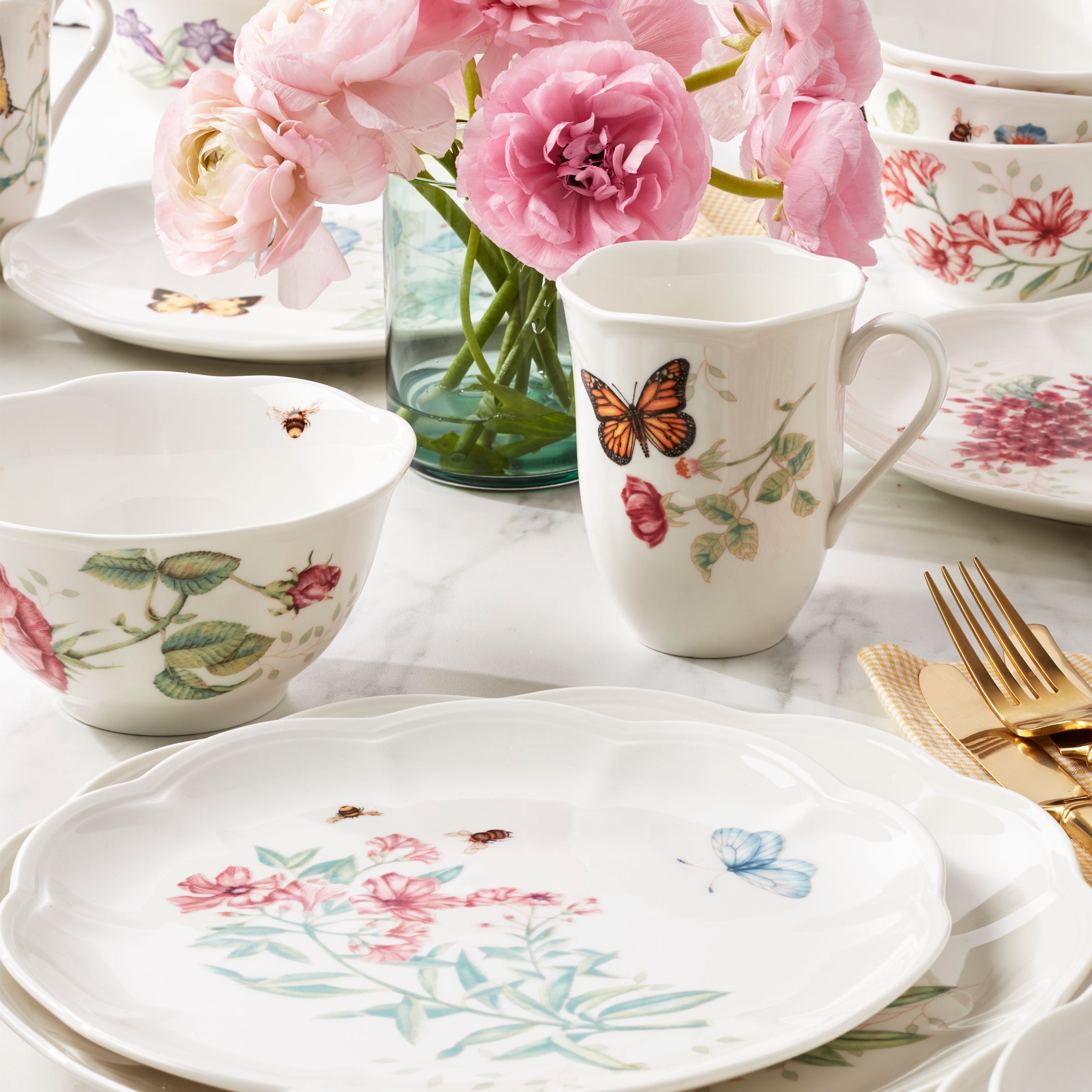 Alternative view of Butterfly Meadow 24 Piece Dinnerware Set