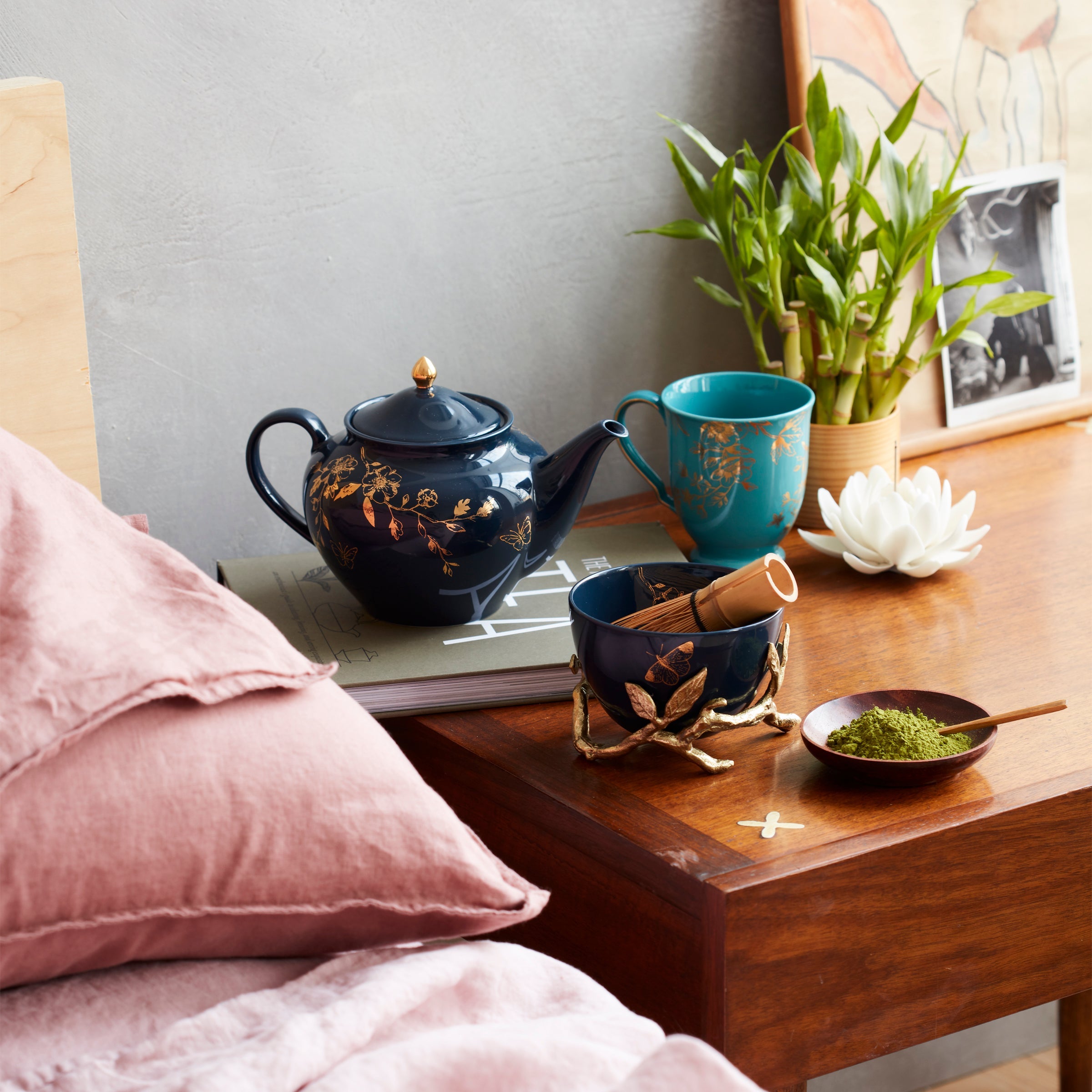 Alternative view of Sprig & Vine Teapot   Navy