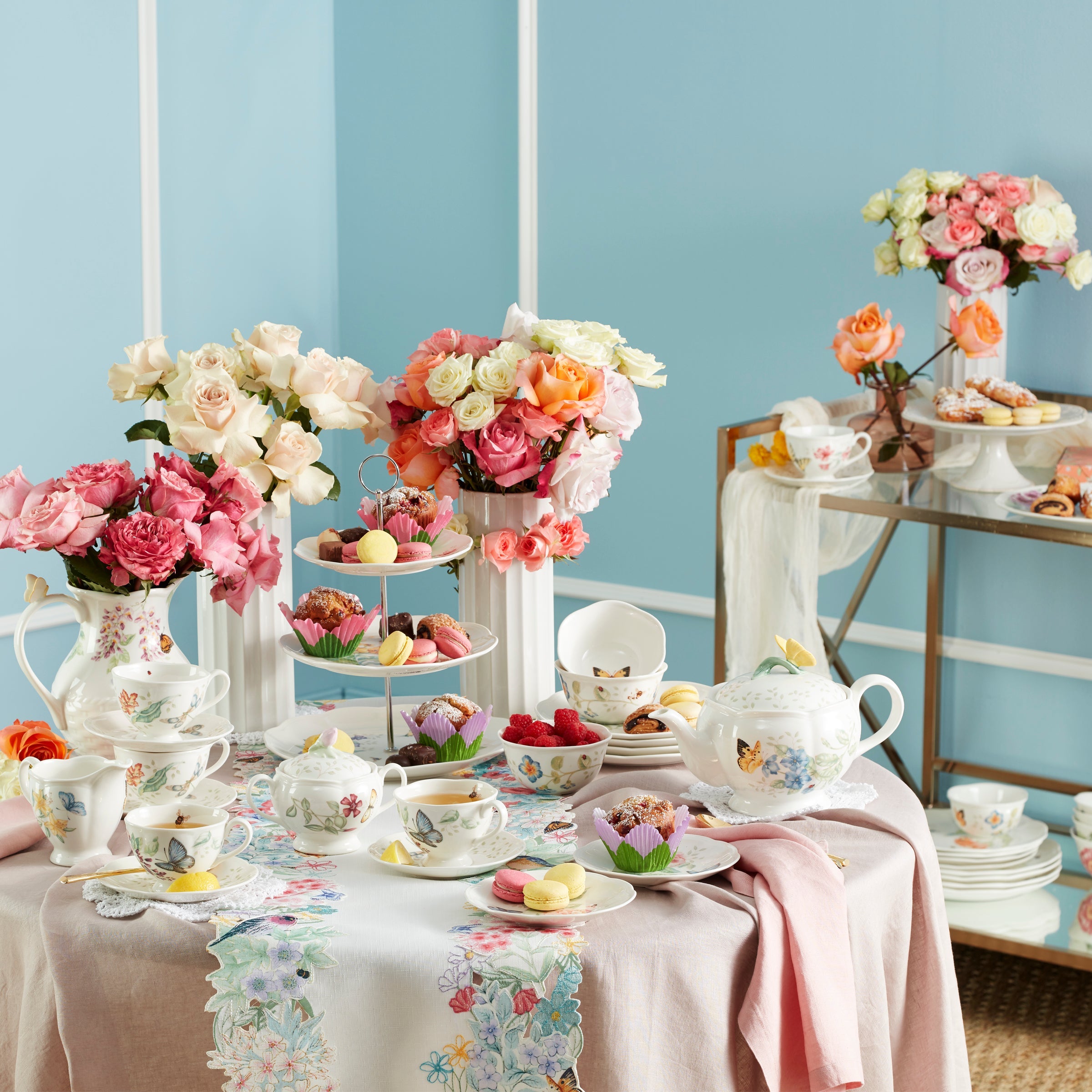 Alternative view of Butterfly Meadow 28 Piece Dinnerware Set