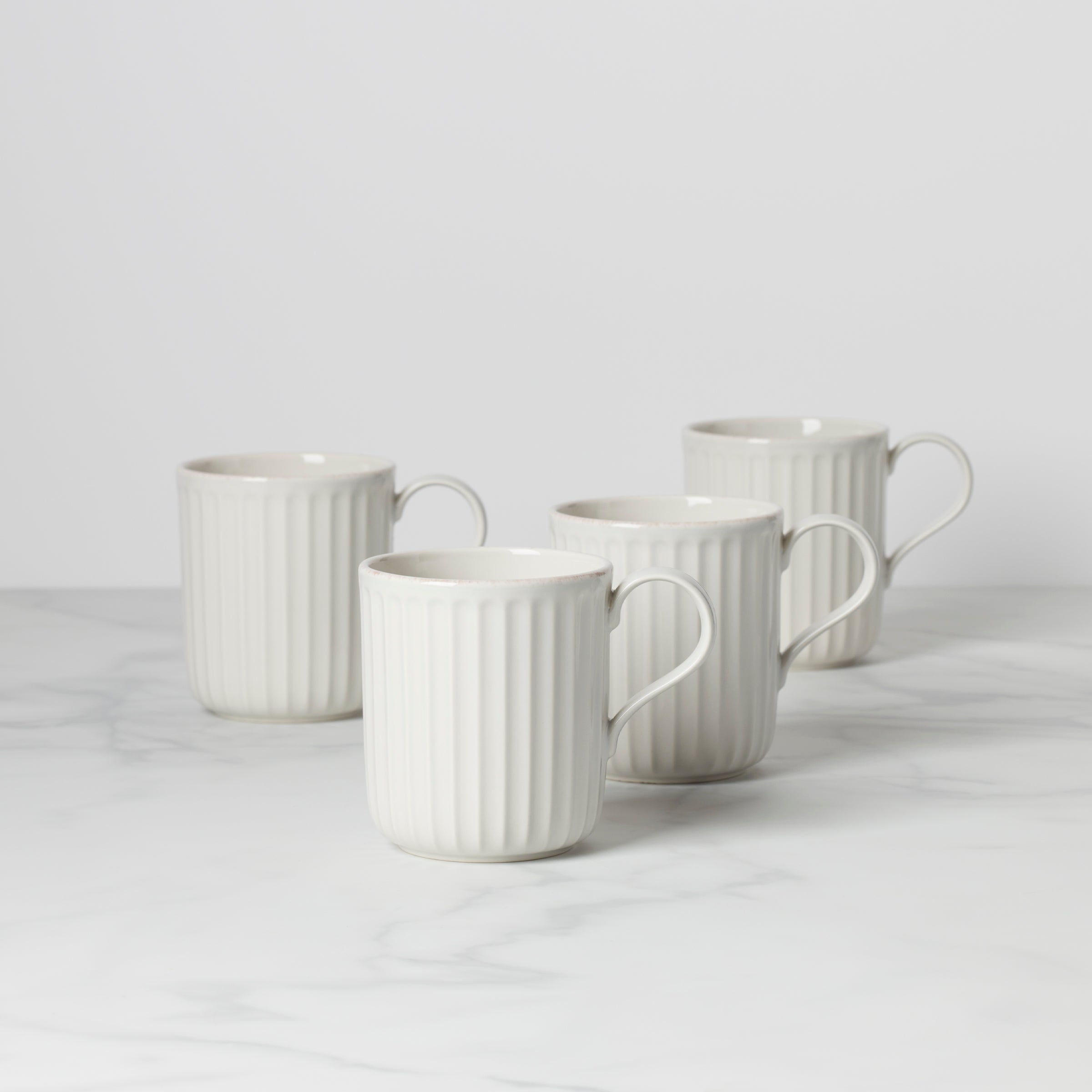 French Perle Scallop Mugs Set of 4