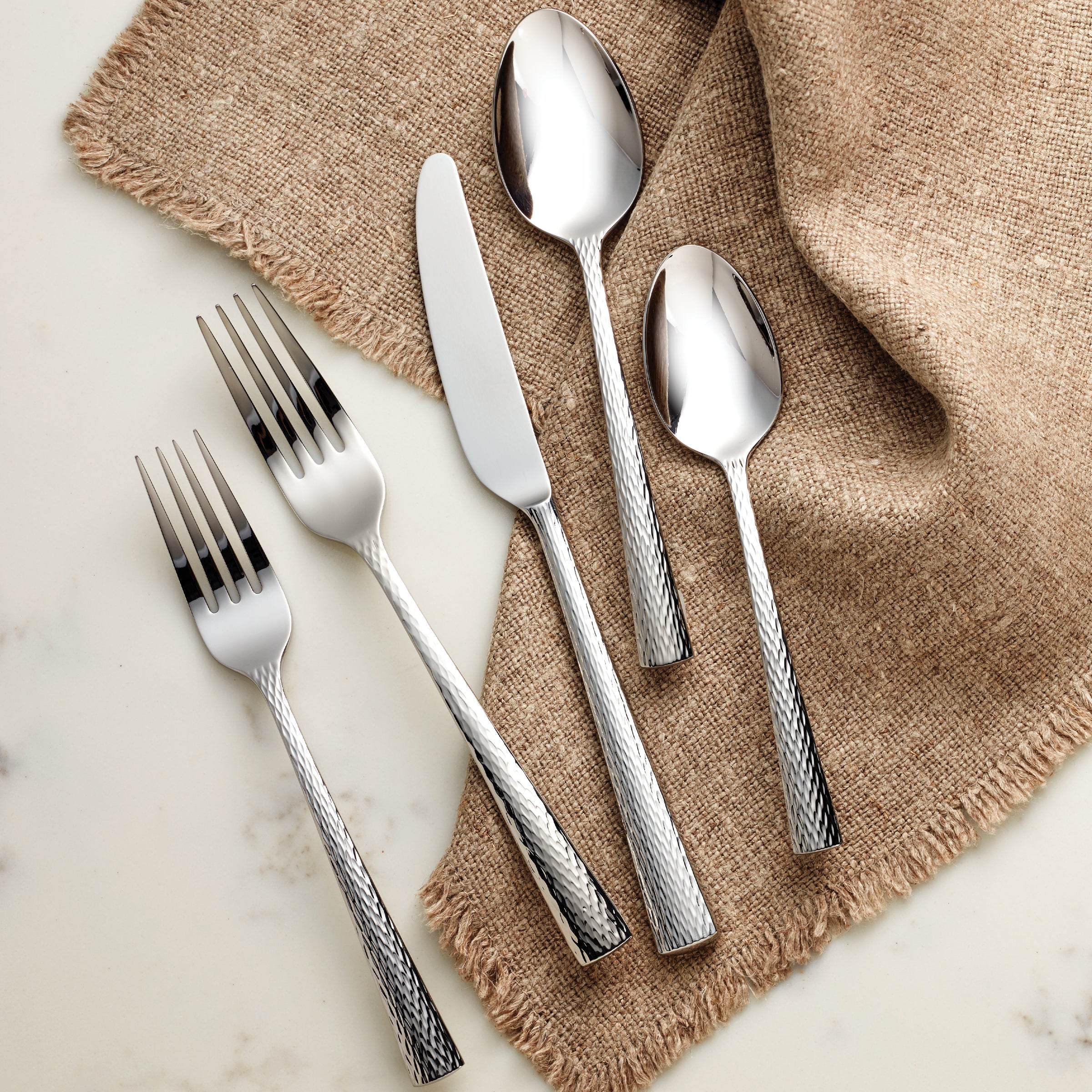 Alternative view of Gladstone 65 Piece Flatware Set