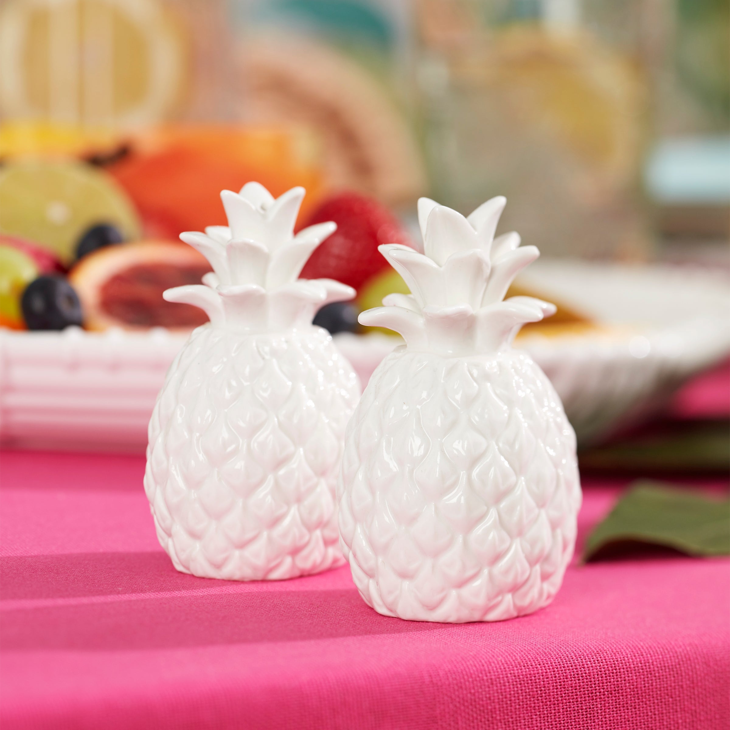 Alternative view of Wicker Creek Pineapple Salt & Pepper Set