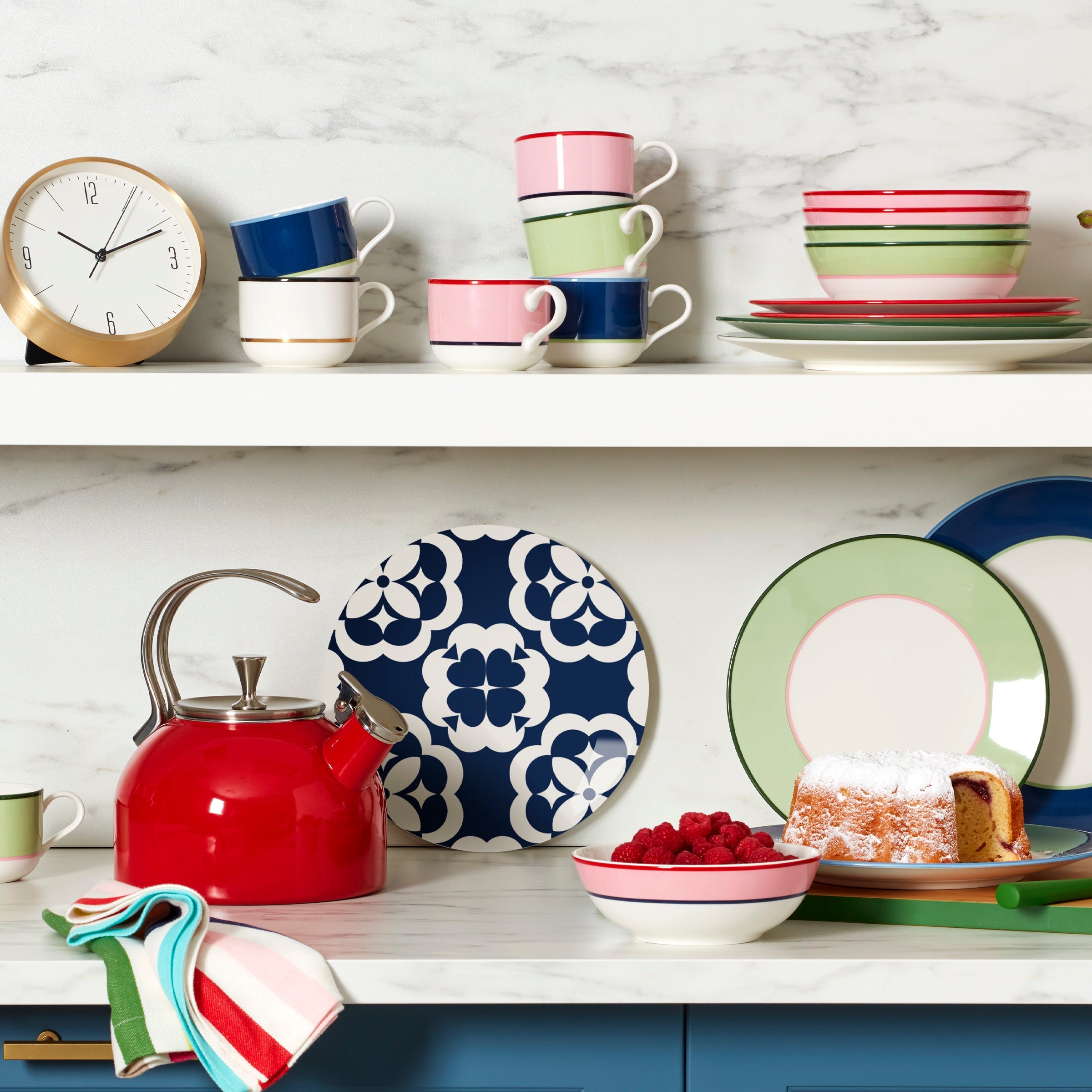 Alternative view of Make It Pop Mugs   Set of 4   Black/Gold