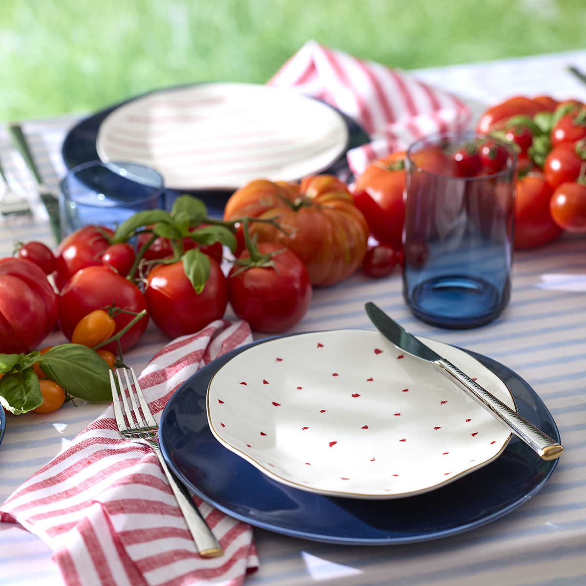 Alternative view of Bay Colors Blue Dinner Plates   Set of 4