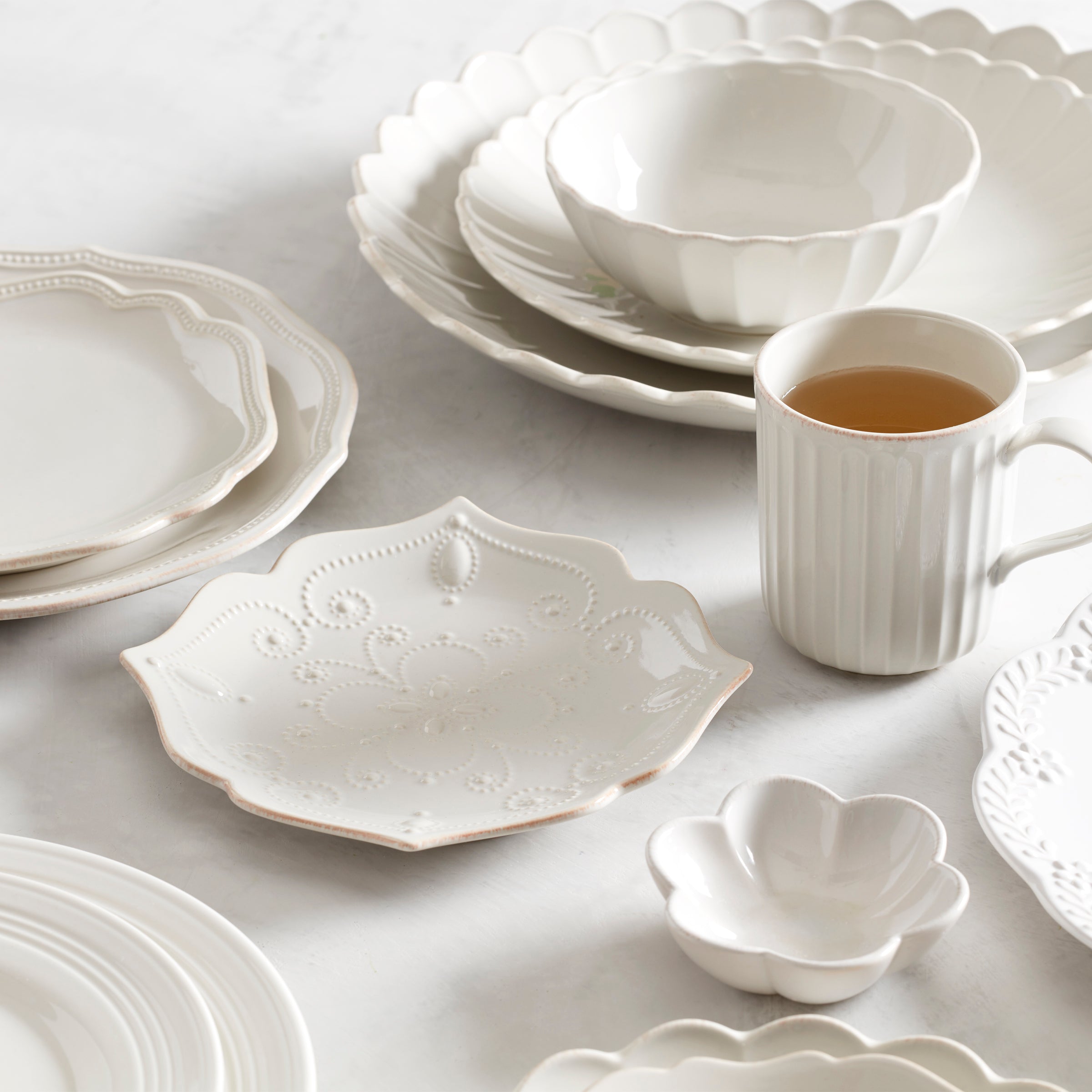 French Perle Scallop 4 Piece Place Setting - Image 7