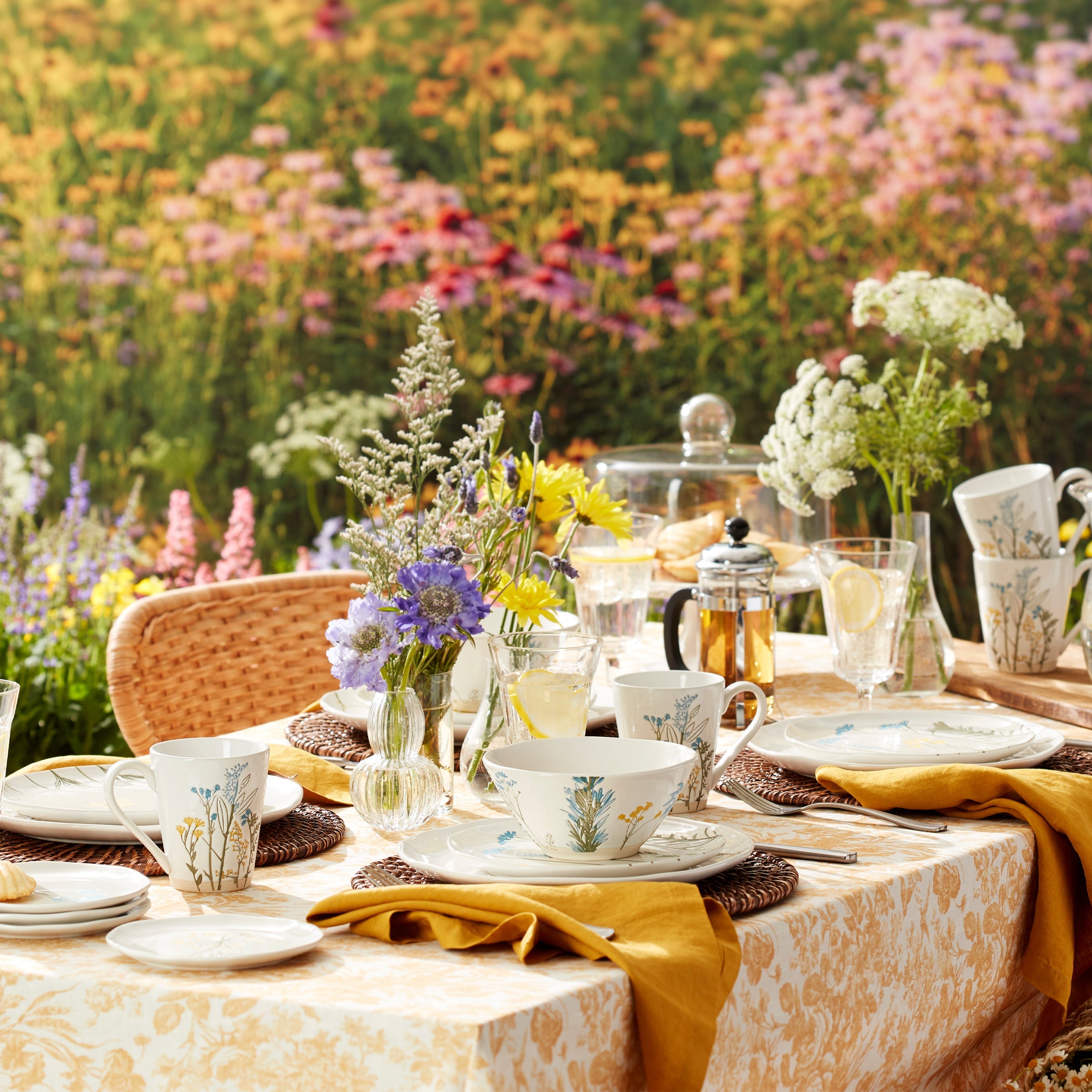 Alternative view of Wildflowers 12 Piece Dinnerware Set