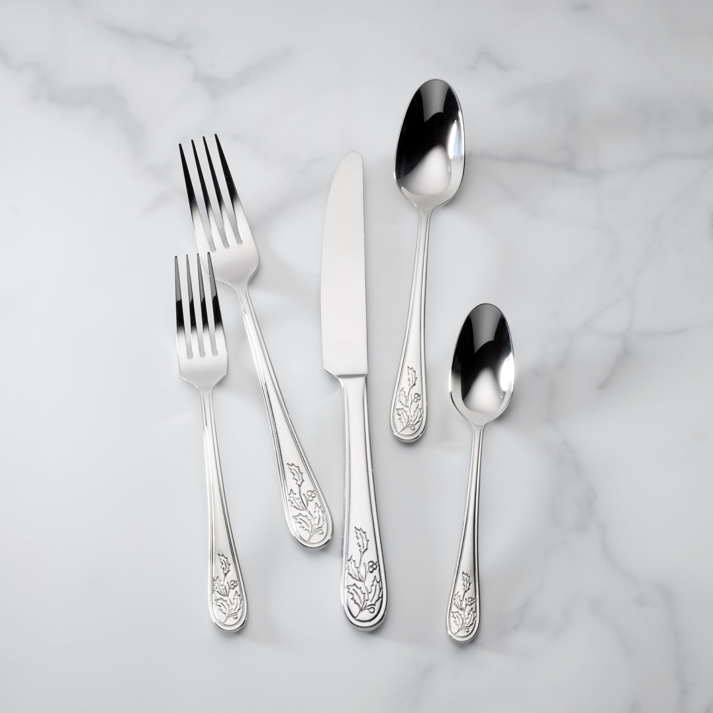 Holiday 65 Piece Flatware Set