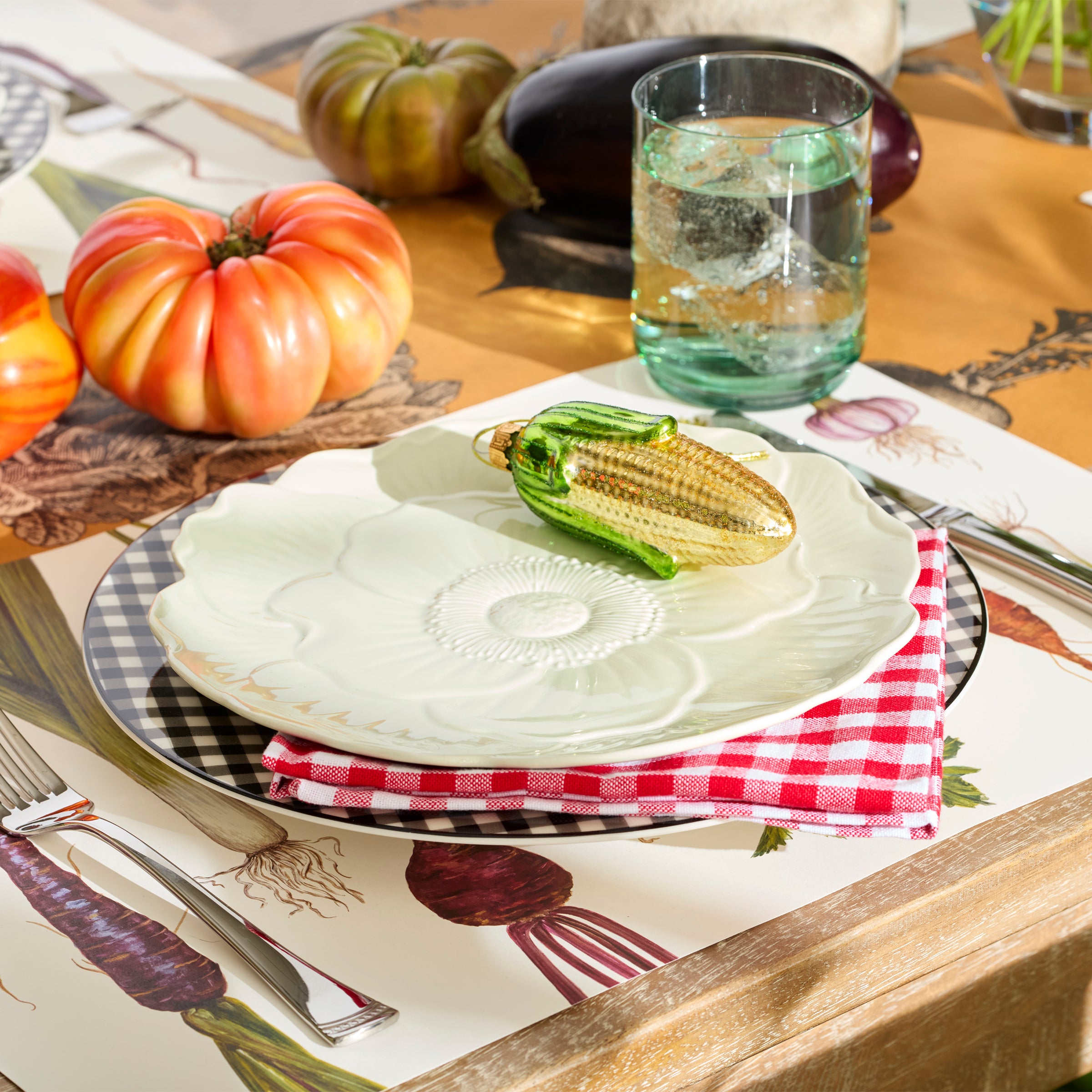 Butterfly Meadow Floral Green Accent Plates Set of 4 - Image 4