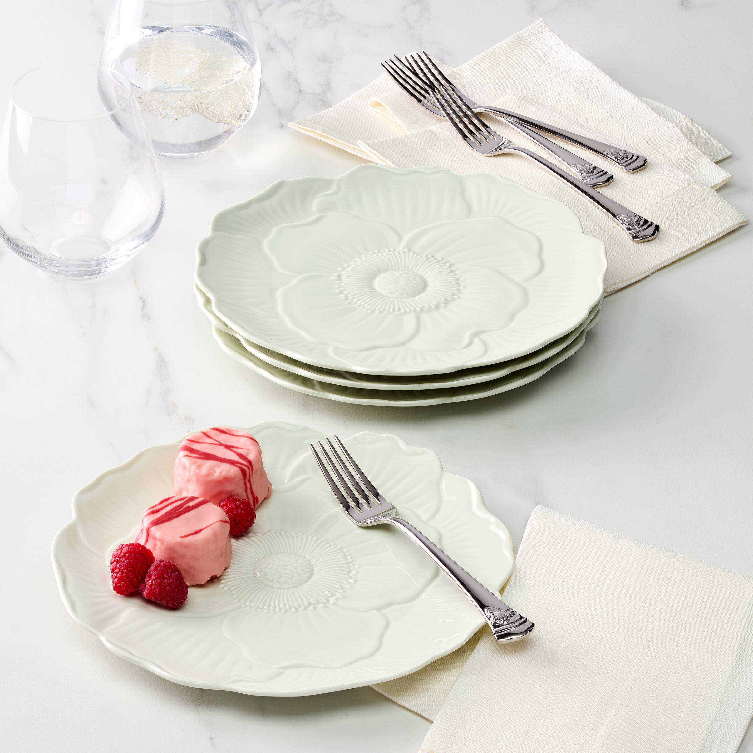 Butterfly Meadow Floral Green Accent Plates Set of 4 - Image 12