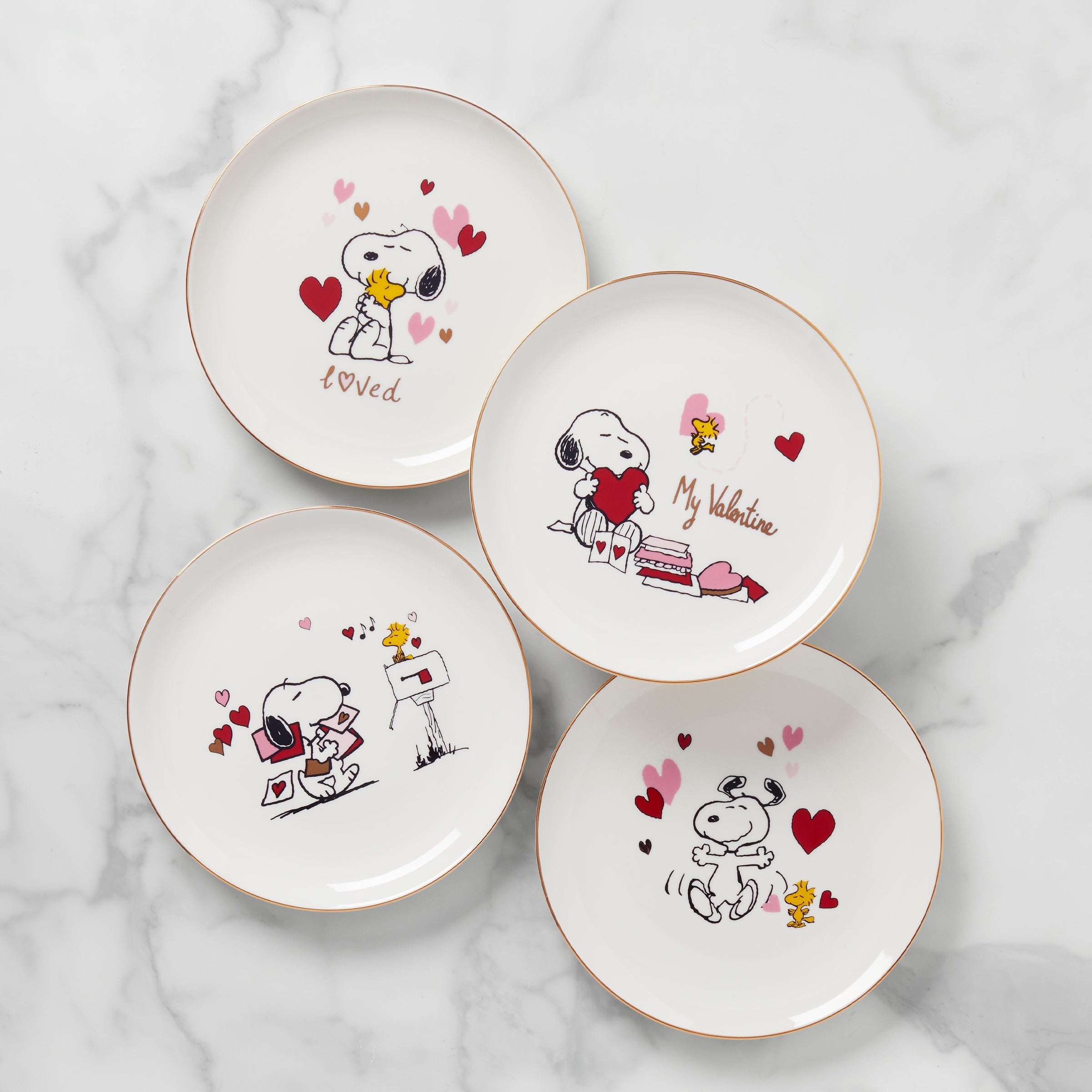 Snoopy Valentine's Day Accent Plates Set of 4