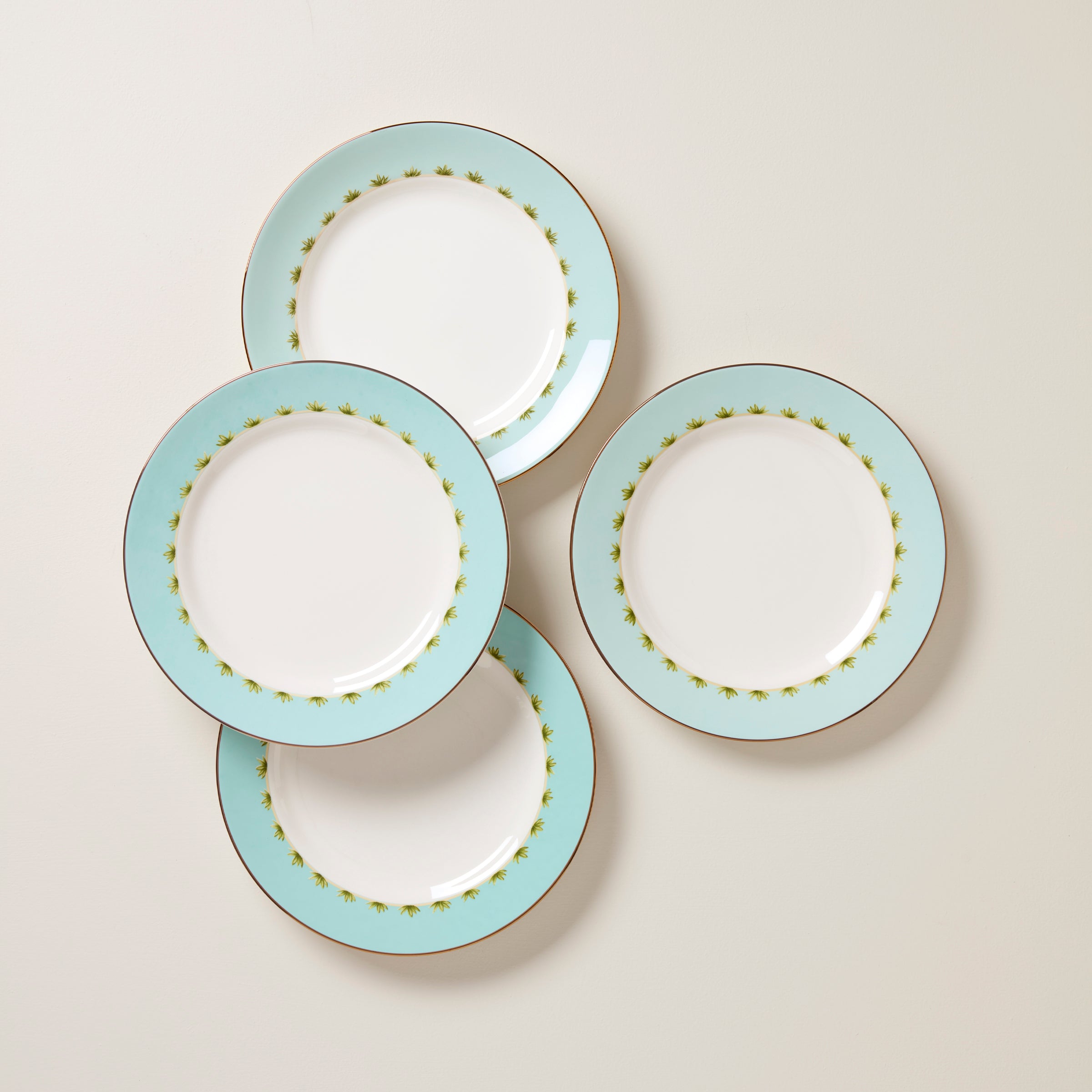 British Colonial Tradewind Dinner Plates   Set of 4