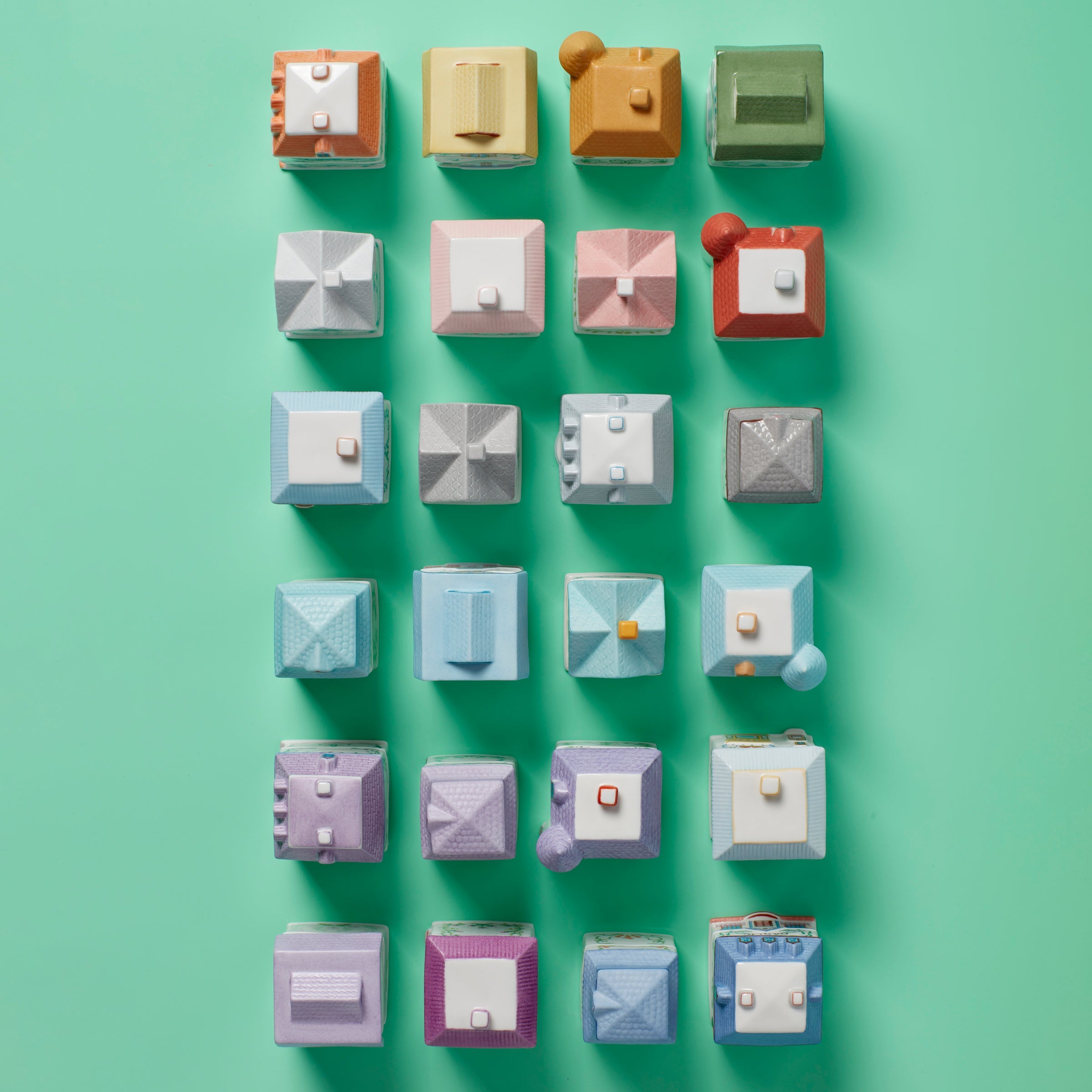 Lenox Spice Village Garlic Spice Jar - Image 7