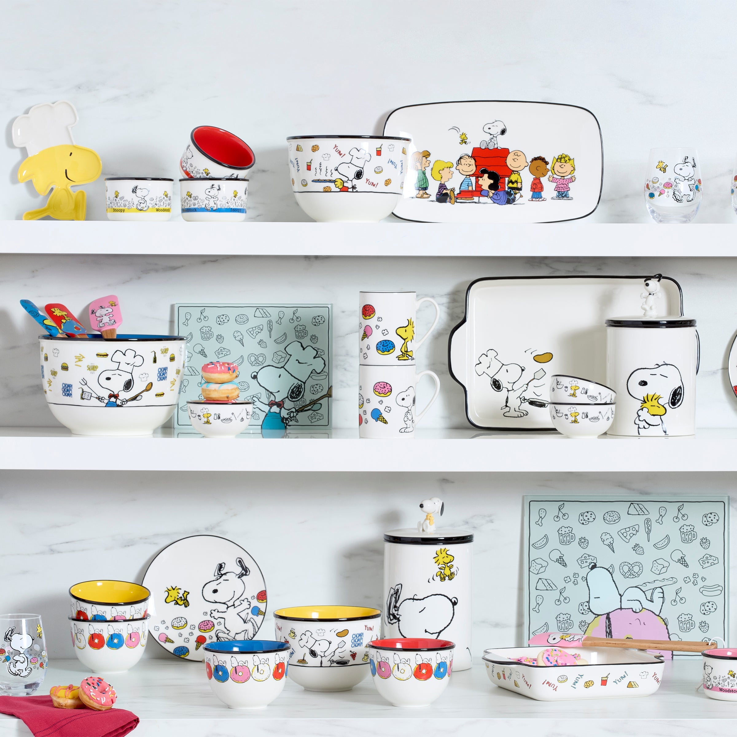 Alternative view of Chef Snoopy Accent Plates   Set of 4