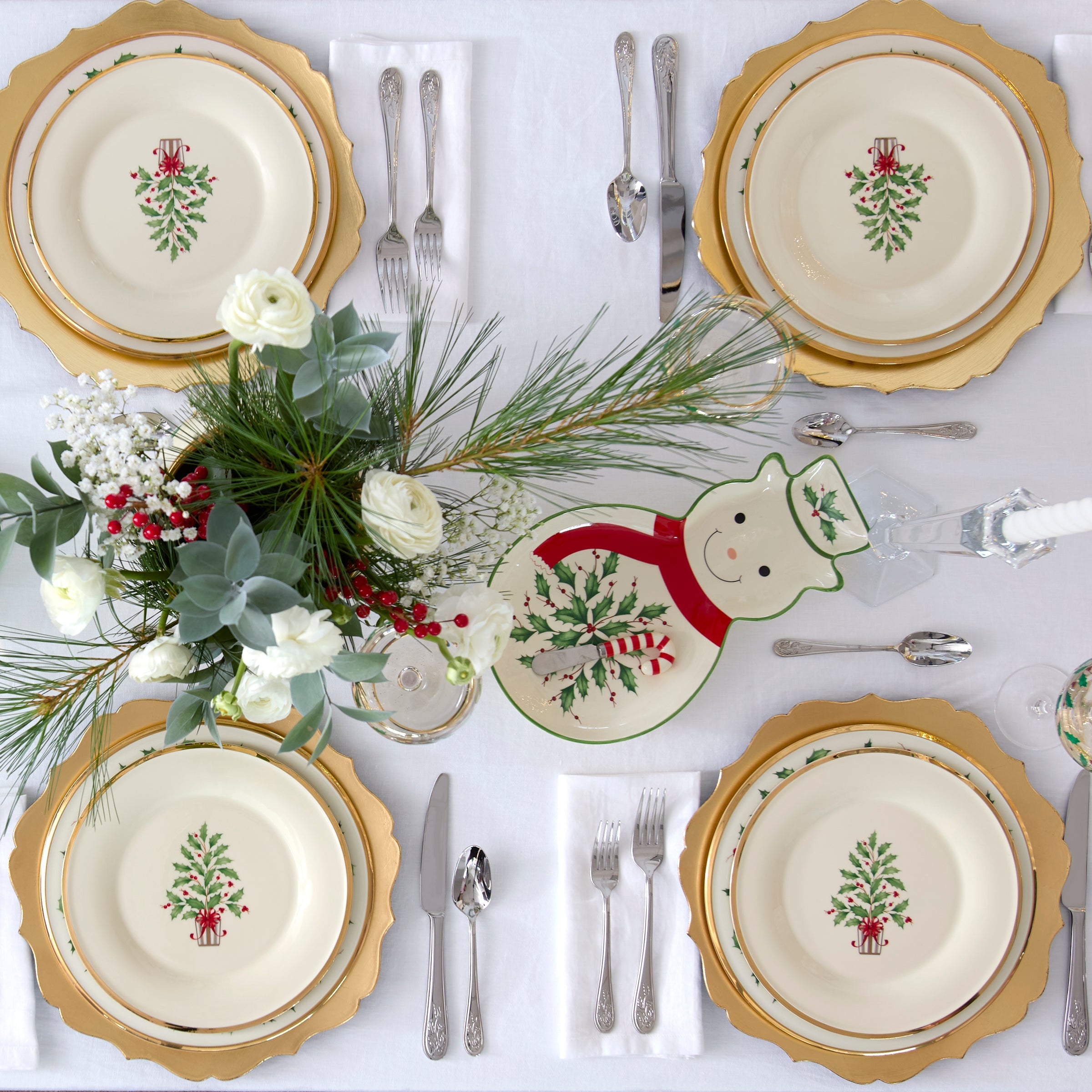 Alternative view of Holiday Tree Accent Plates   Set of 4
