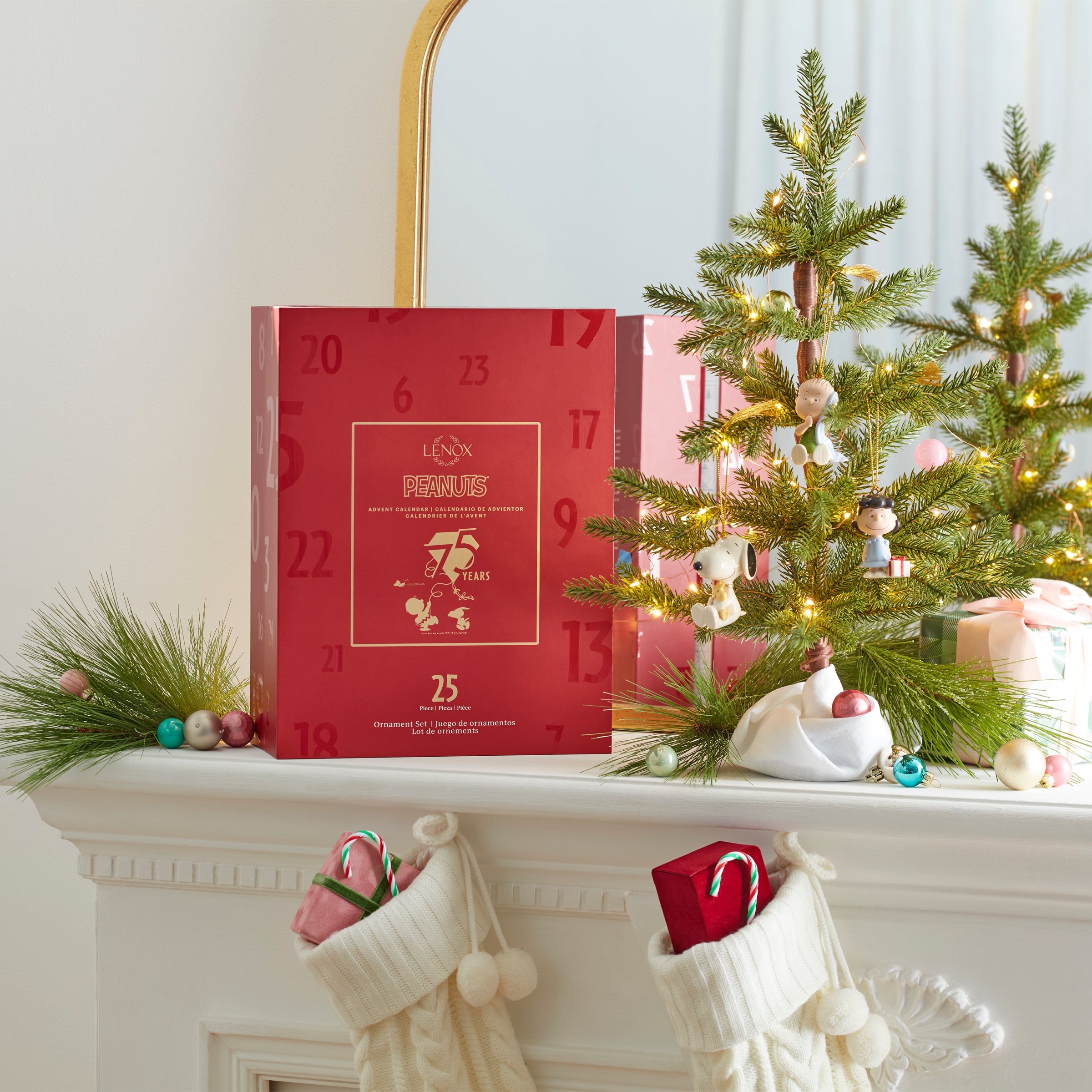 Alternative view of Peanuts Advent Calendar