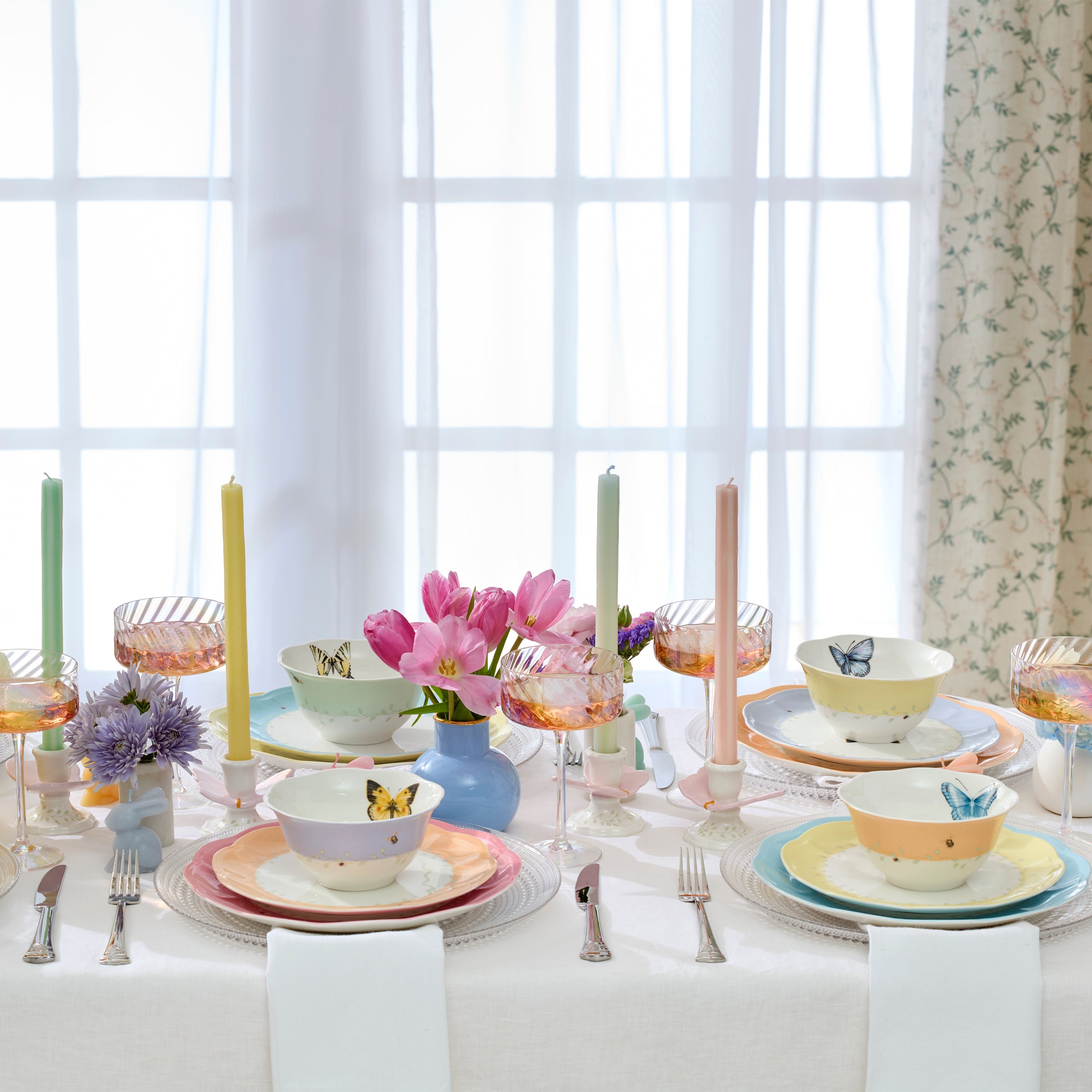 Alternative view of Butterfly Meadow Colors 18 Piece Dinnerware Set