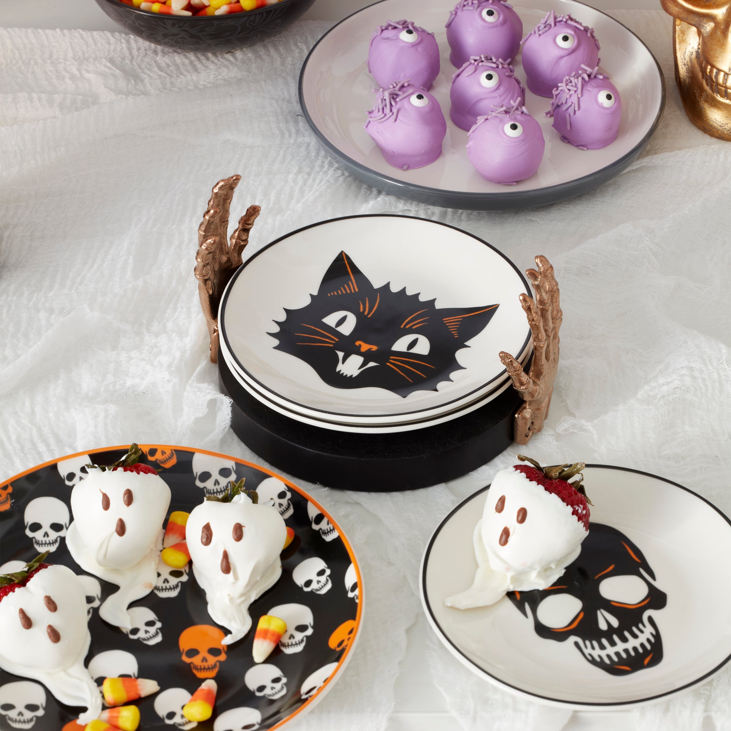 Alternative view of Vintro Halloween Tidbit Plates Holder