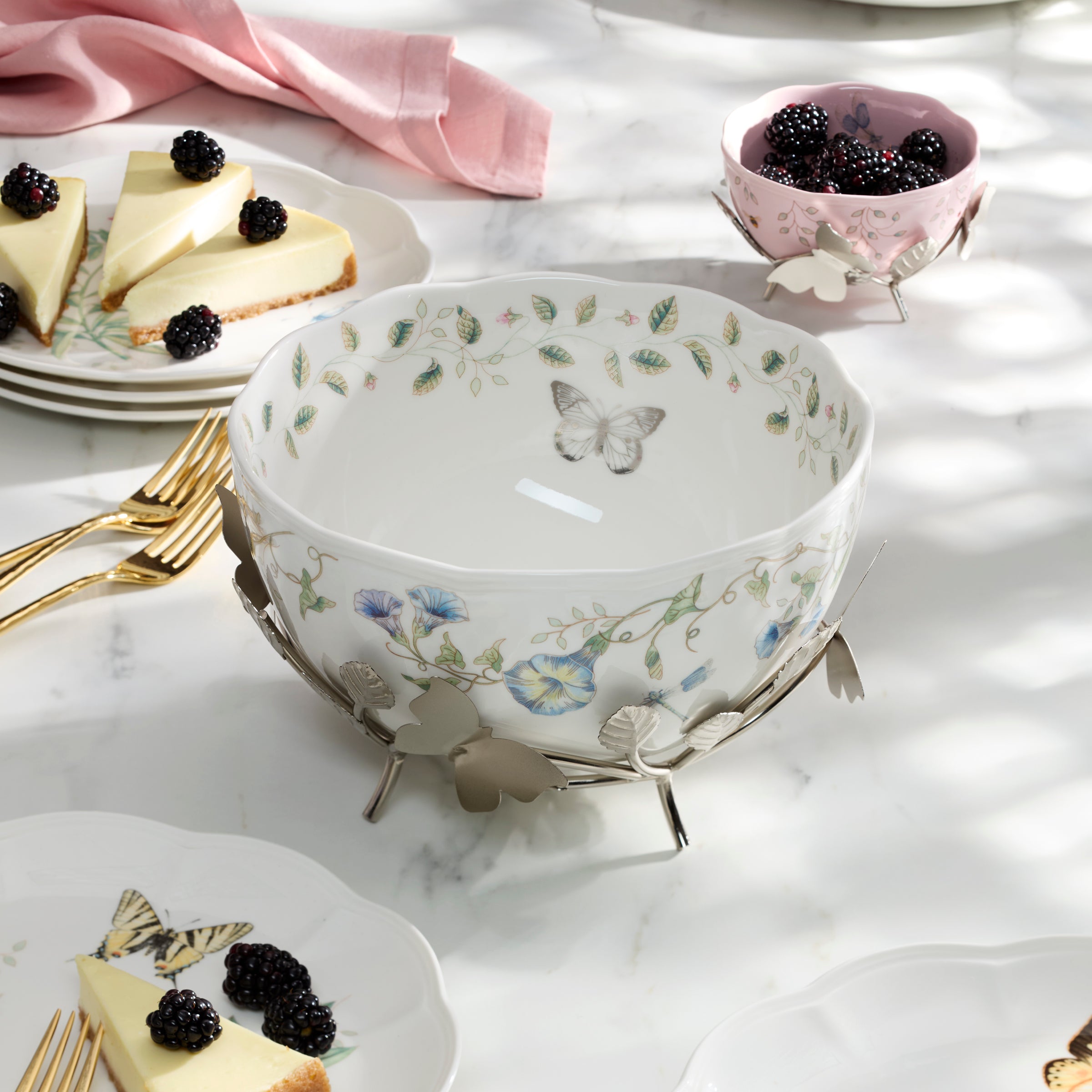 Butterfly Meadow 25th Anniversary Bowl With Stand - Image 3