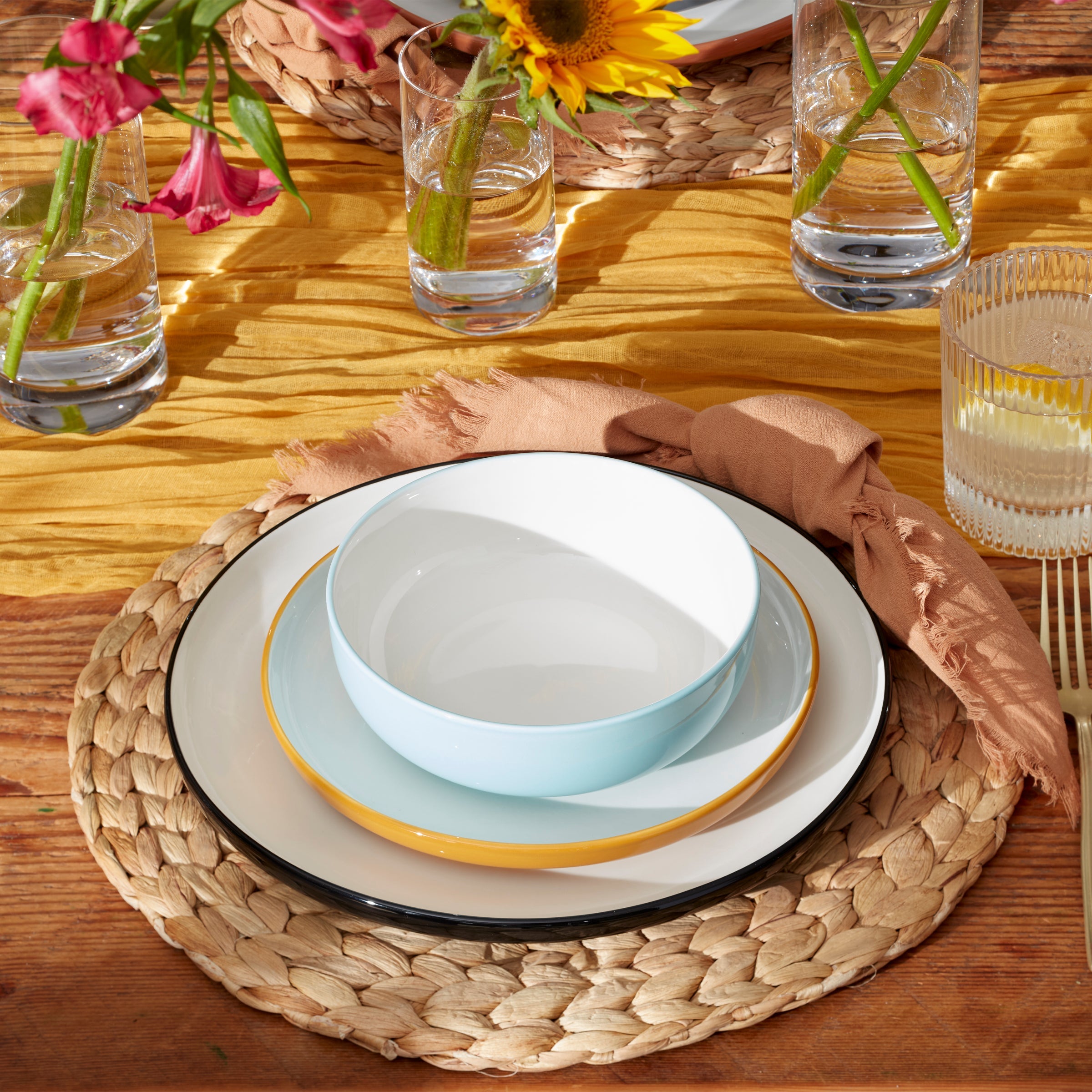 24 Seven Colors Sunbaked 12 Piece Dinnerware Set - Image 8