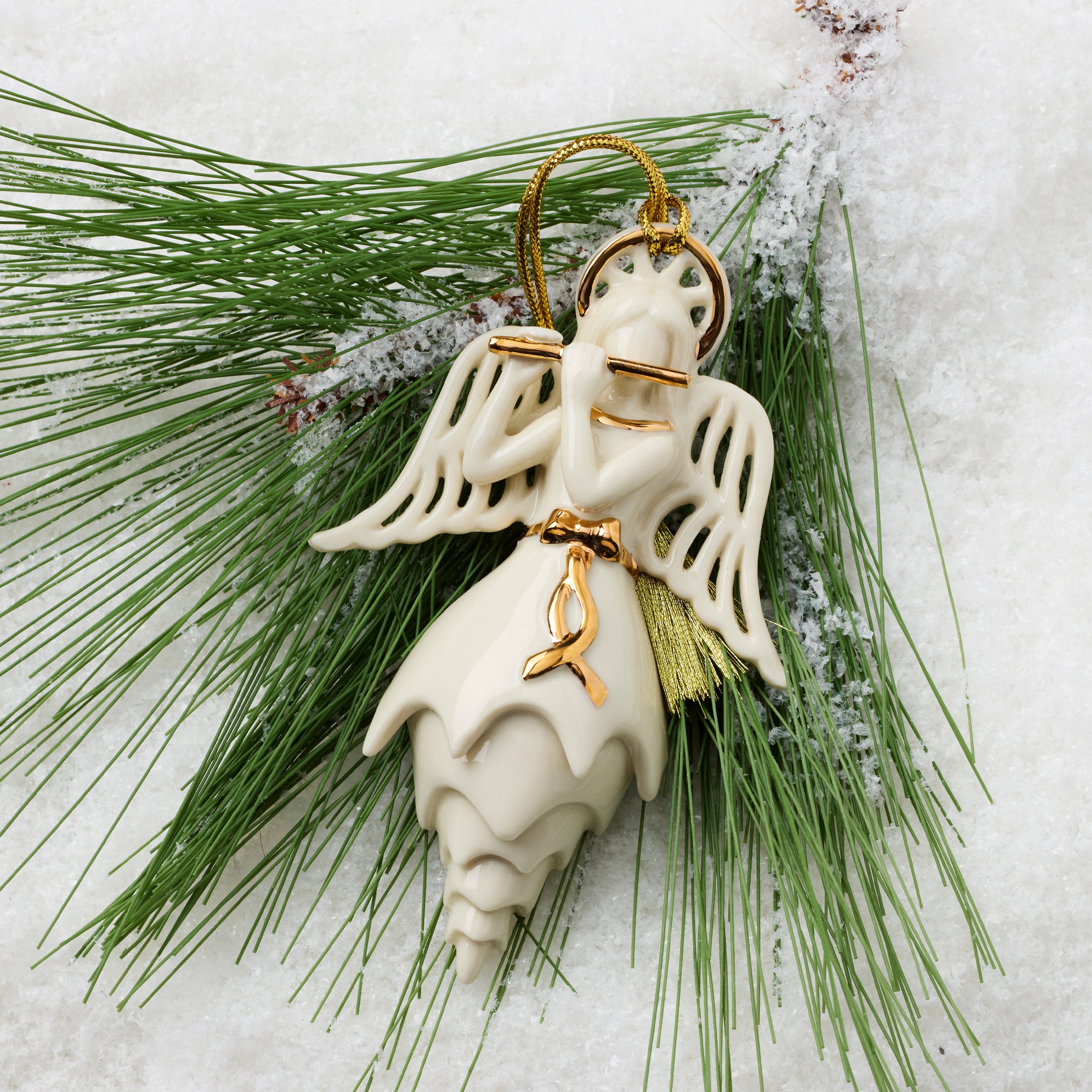 Alternative view of Angel of the Sea Ornament