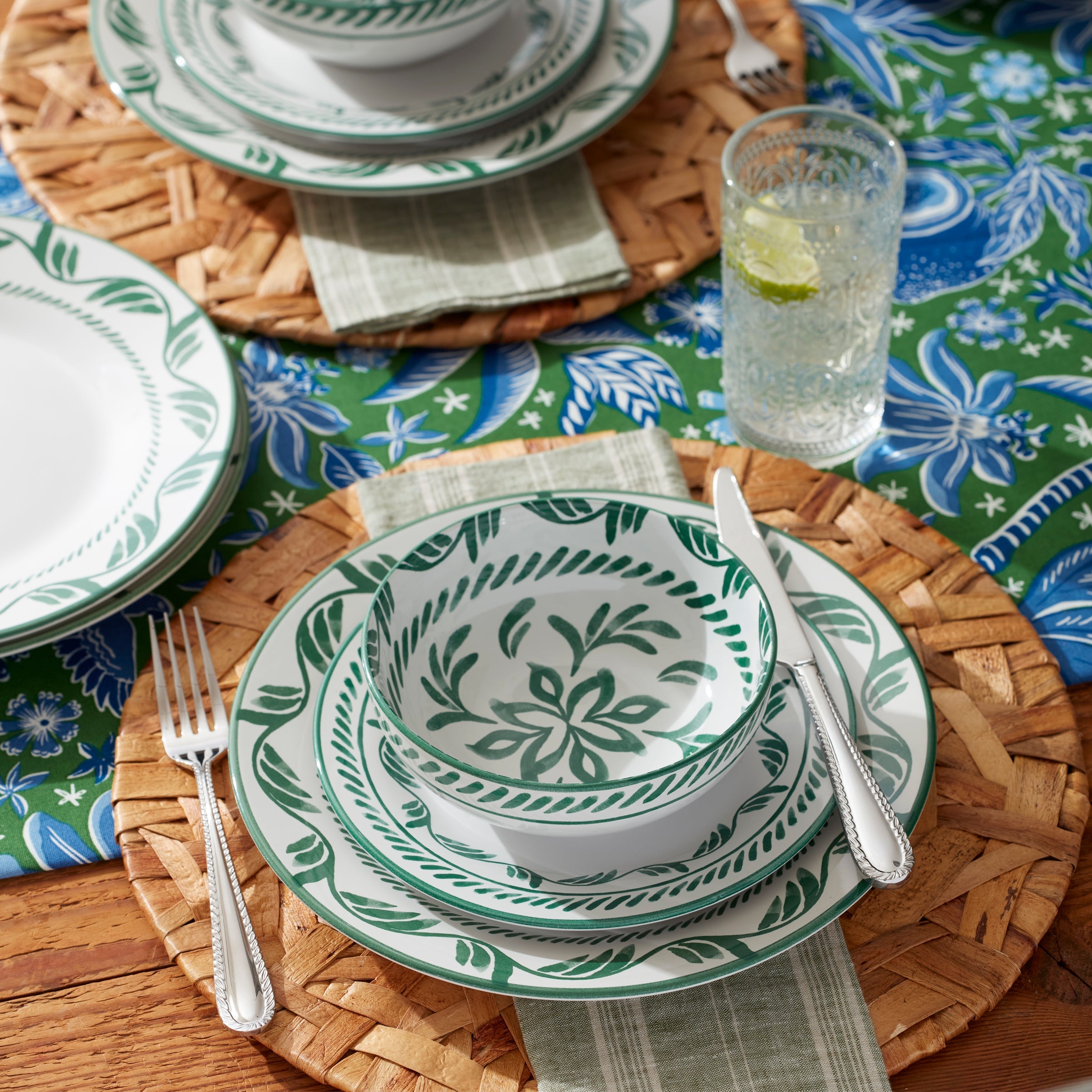 Alternative view of Solear Green 12 Piece Dinnerware Set