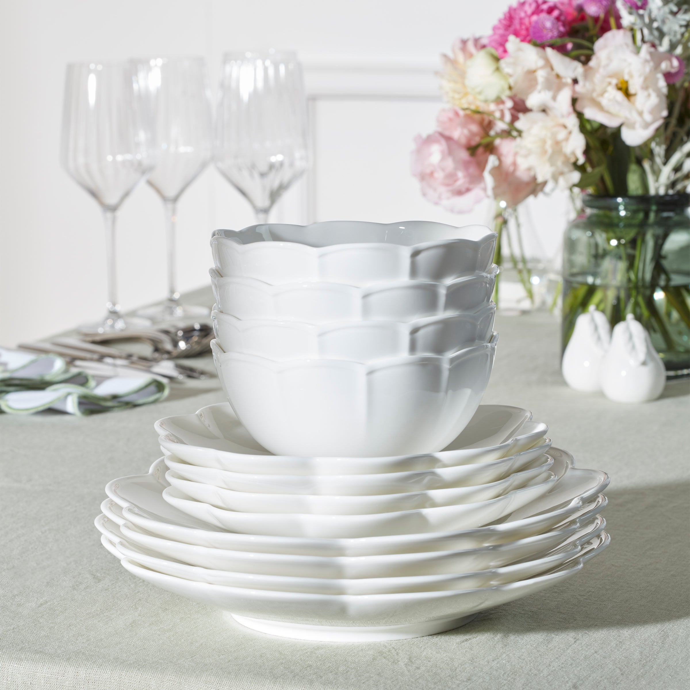 Studio 1414 Scallop 12 Piece Dinnerware Set - Image 10