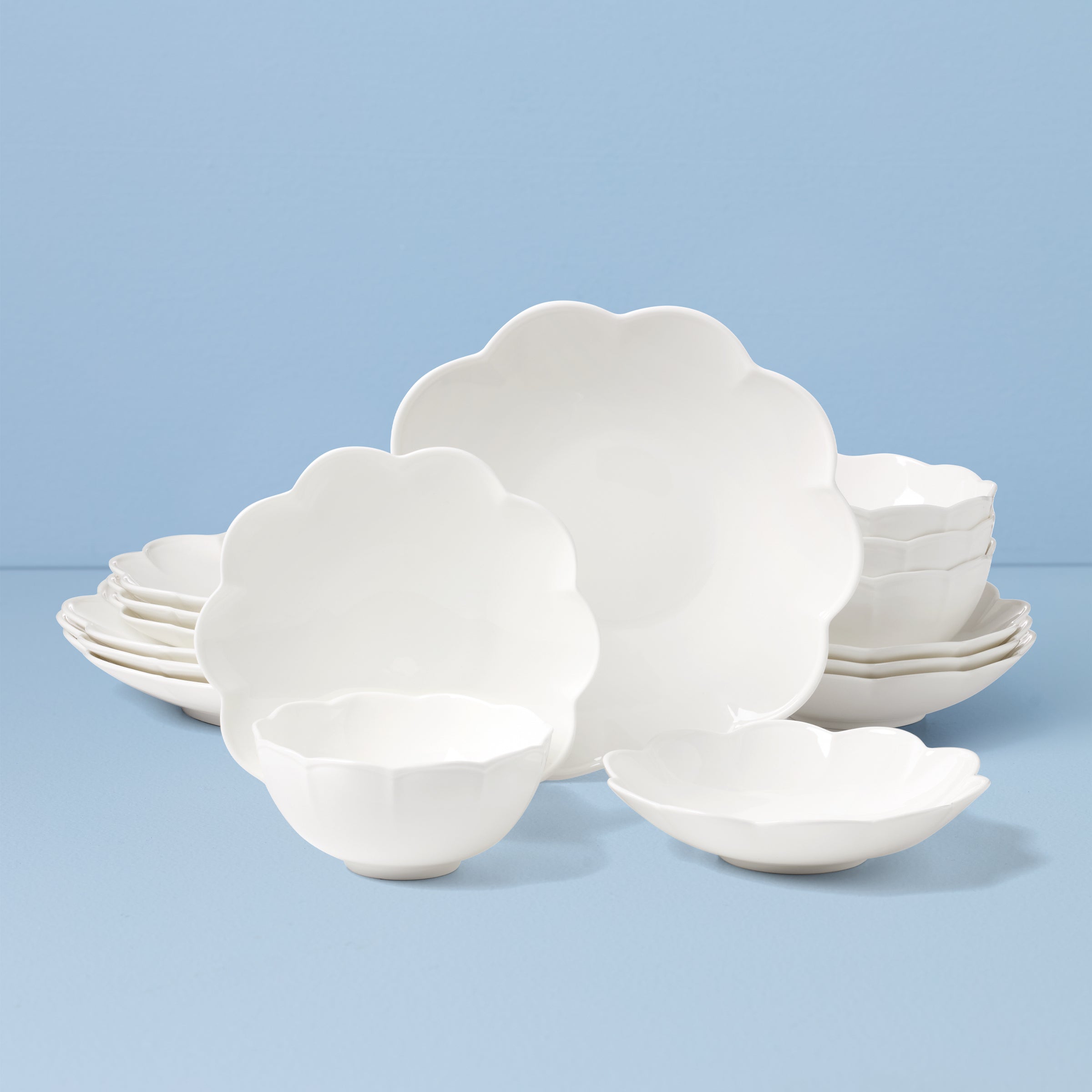Studio 1414 Scallop 16 Piece Dinnerware Set
