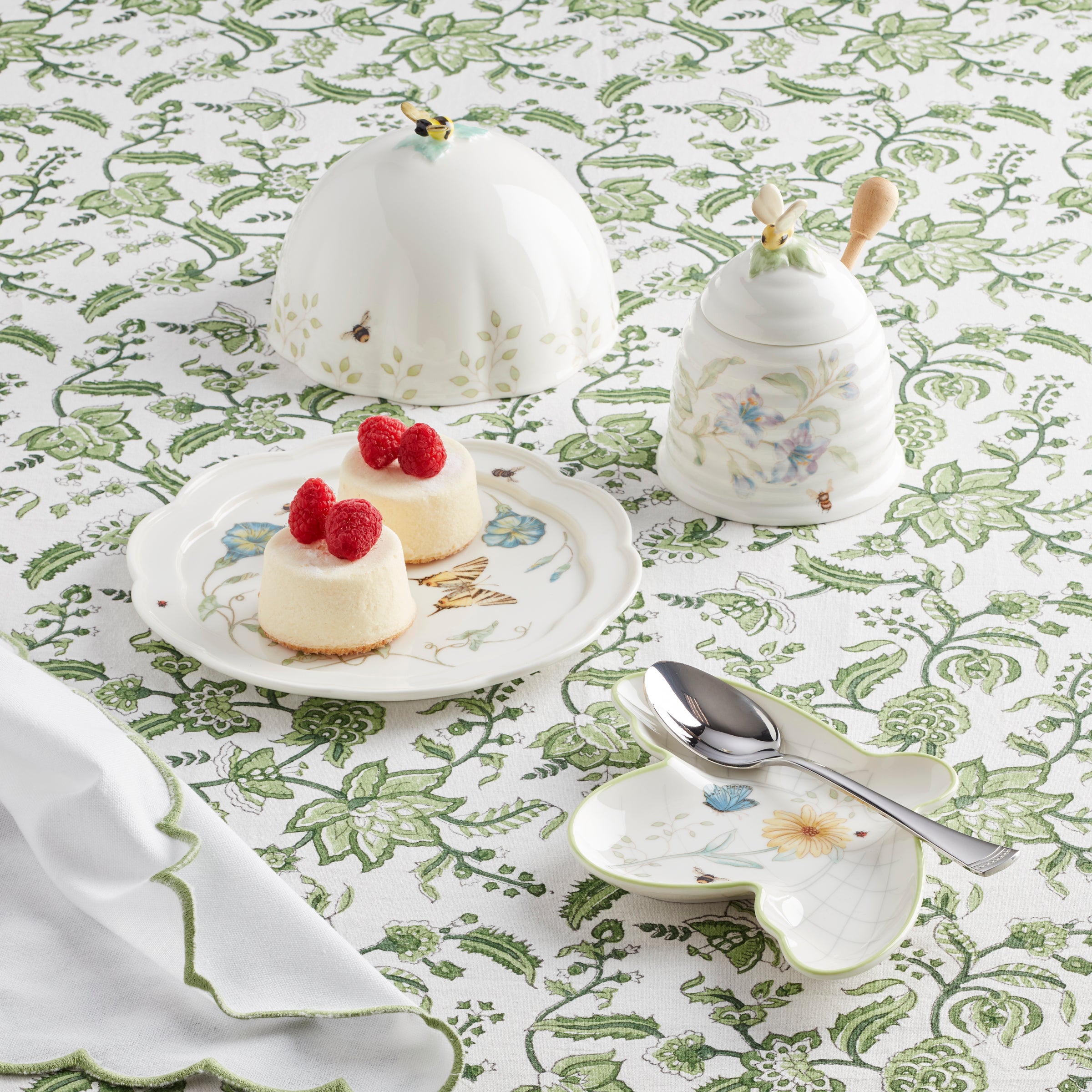 Alternative view of Butterfly Meadow Bee Spoon Rest