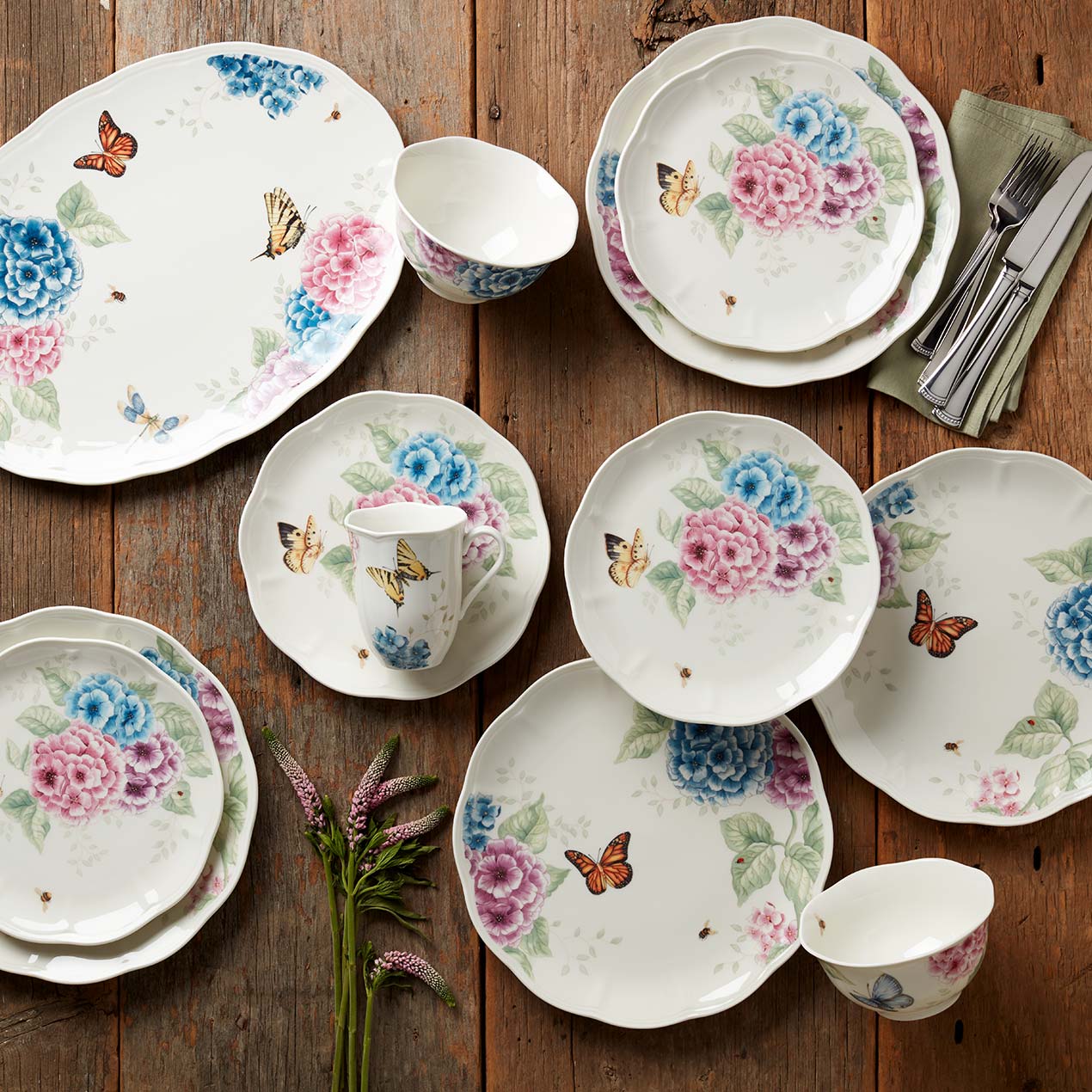 Alternative view of Butterfly Meadow Hydrangea 12 Piece Dinnerware Set