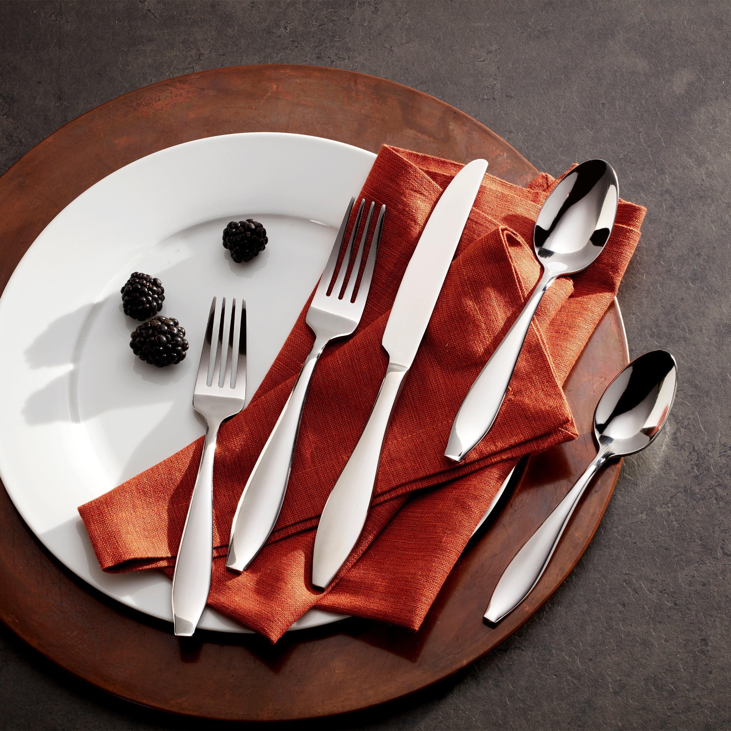 Alternative view of Comet 65 Piece Flatware Set