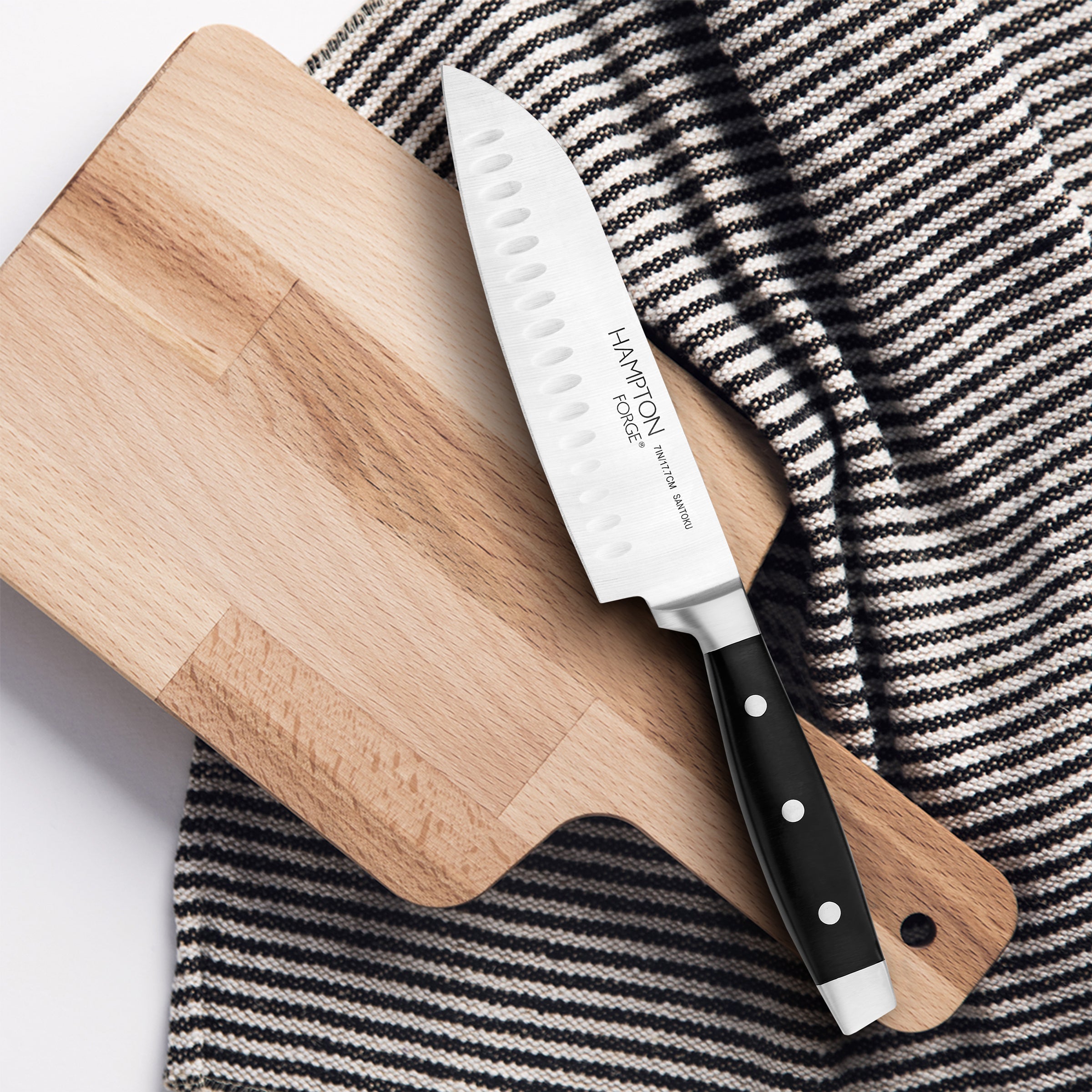 Alternative view of Continental 7" Santoku with Blade Guard